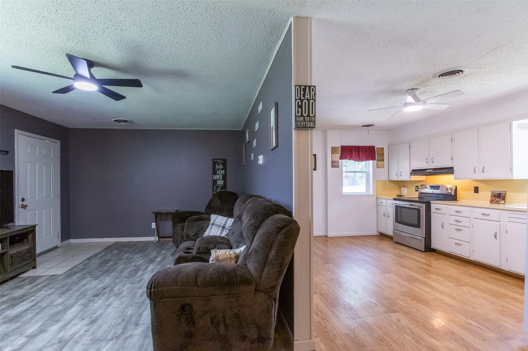 Single Family Residence For Sale in Haskell County , 1702 N Avenue G, Haskell, Texas 79521, 3 Bedroom, 2 Bathroom, 1 Garage spaces, 1,144 Sqft, built in 1958, mls#21331744, Real Estate Agent in Haskell, Homes For Sale in Haskell county, Homes For Sale in Haskell, Realtor in Haskell Texas, Real Estate Brokerage Independent Realty Texas, Luminita Cordes Realtor