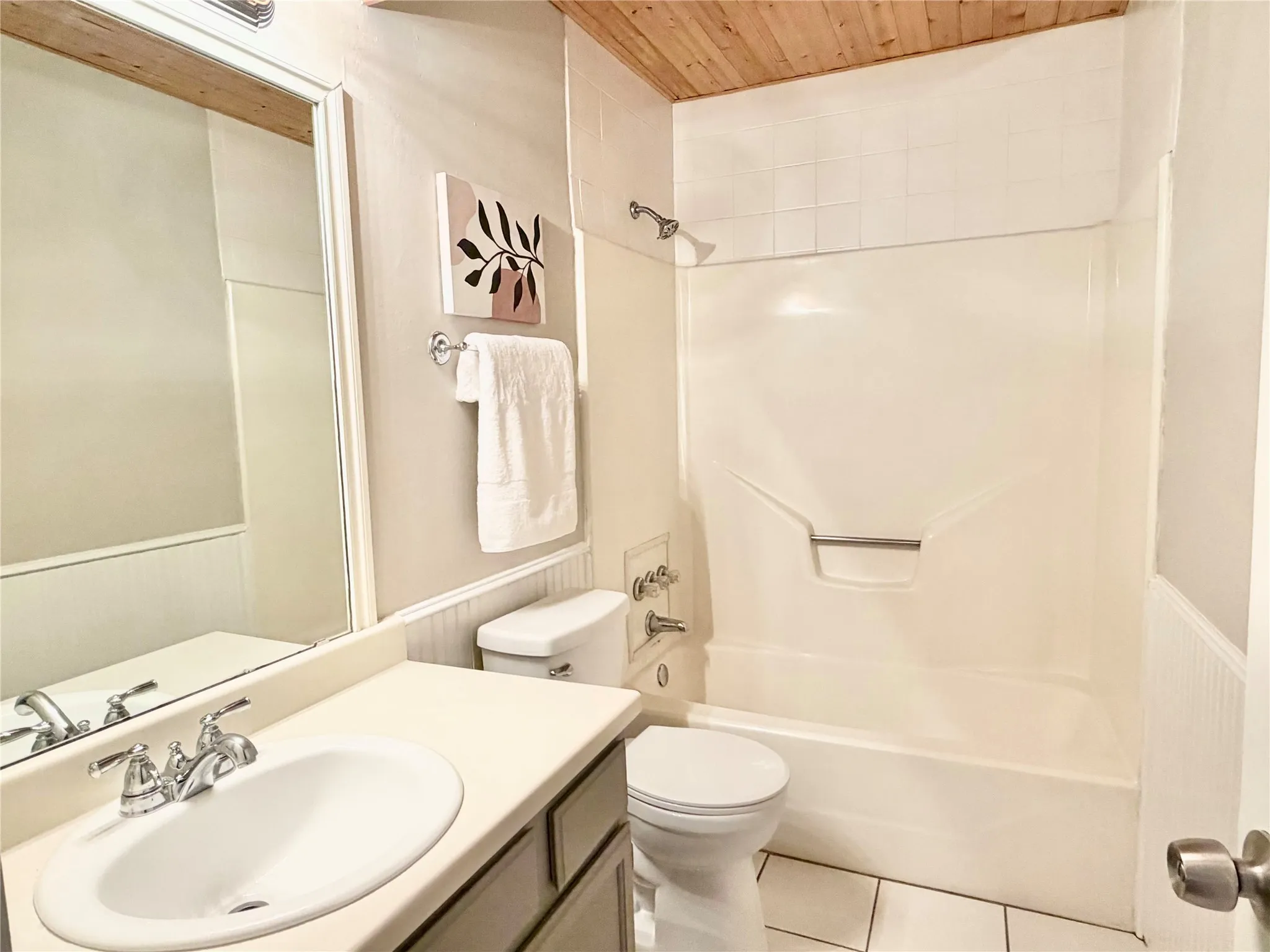 Single Family Residence For Sale in Collin County , 211 E Stone Circle, Wylie, Texas 75098, 3 Bedroom, 2 Bathroom, 2 Garage spaces, 1,218 Sqft, built in 1987, mls#21332608, Real Estate Agent in Wylie, Homes For Sale in Collin county, Homes For Sale in Wylie, Realtor in Wylie Texas, Real Estate Brokerage Independent Realty Texas, Luminita Cordes Realtor