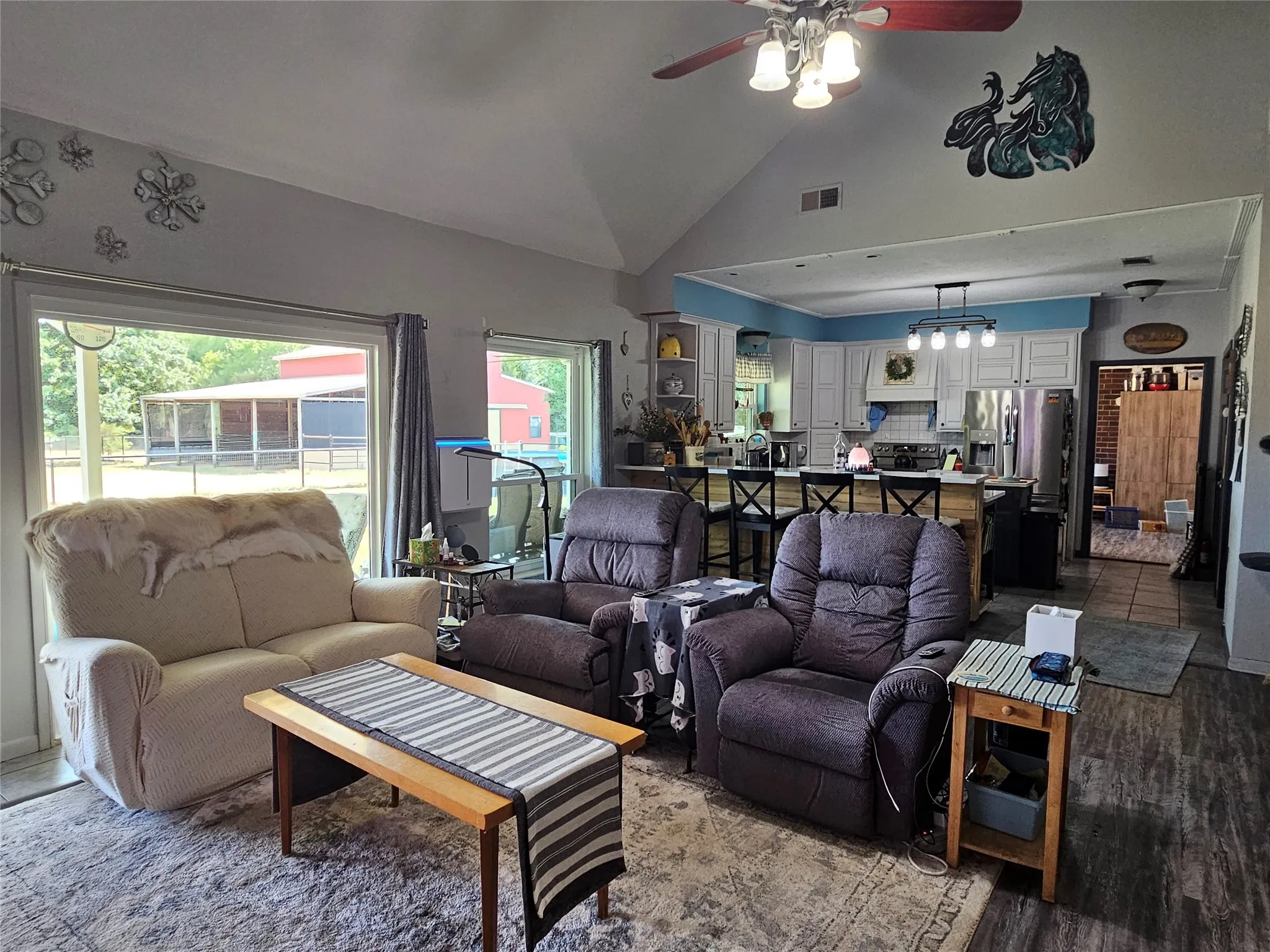 Single Family Residence For Sale in Cooke County , 1226 County Road 243, Collinsville, Texas 76233, 5 Bedroom, 3 Bathroom, 2 Garage spaces, 2,922 Sqft, built in 2000, mls#21332986, Real Estate Agent in Collinsville, Homes For Sale in Cooke county, Homes For Sale in Collinsville, Realtor in Collinsville Texas, Real Estate Brokerage Independent Realty Texas, Luminita Cordes Realtor