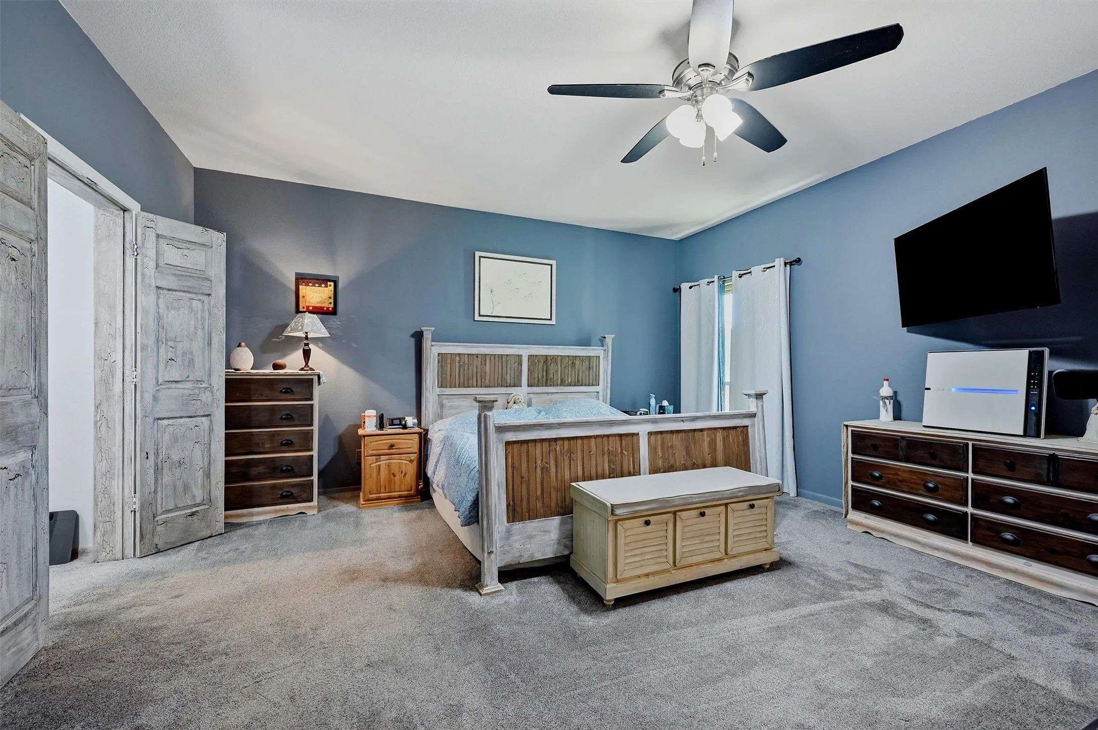 Single Family Residence For Sale in Cooke County , 1226 County Road 243, Collinsville, Texas 76233, 5 Bedroom, 3 Bathroom, 2 Garage spaces, 2,922 Sqft, built in 2000, mls#21332986, Real Estate Agent in Collinsville, Homes For Sale in Cooke county, Homes For Sale in Collinsville, Realtor in Collinsville Texas, Real Estate Brokerage Independent Realty Texas, Luminita Cordes Realtor