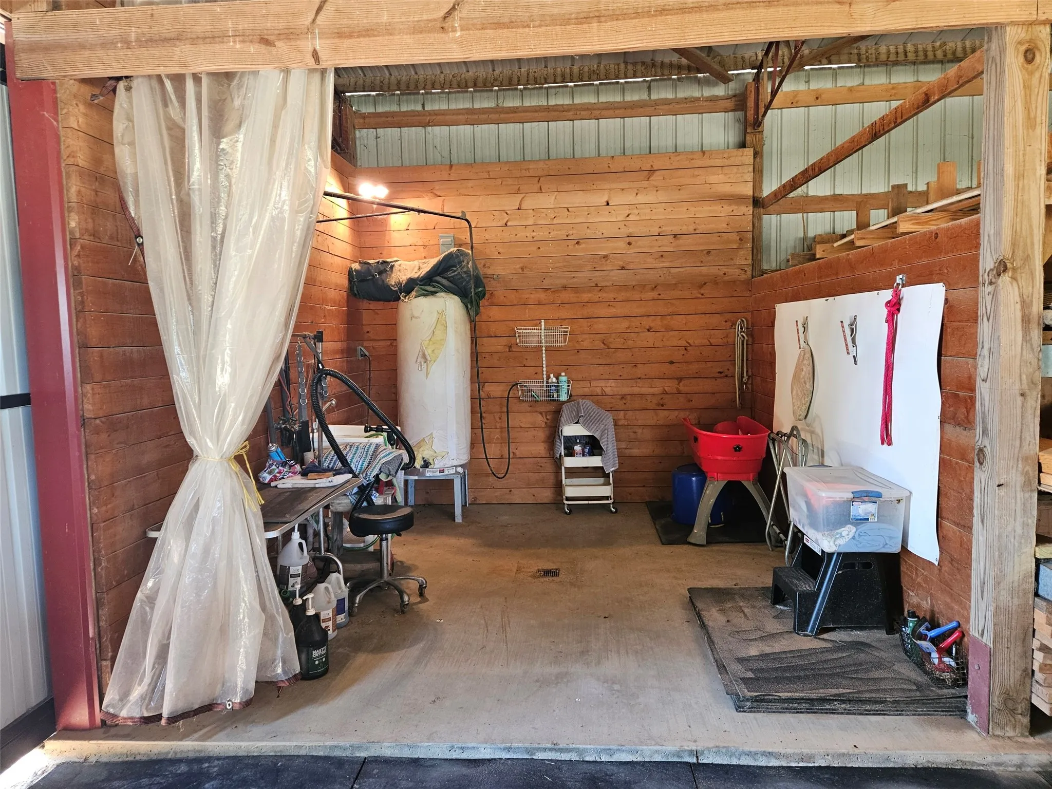 Single Family Residence For Sale in Cooke County , 1226 County Road 243, Collinsville, Texas 76233, 5 Bedroom, 3 Bathroom, 2 Garage spaces, 2,922 Sqft, built in 2000, mls#21332986, Real Estate Agent in Collinsville, Homes For Sale in Cooke county, Homes For Sale in Collinsville, Realtor in Collinsville Texas, Real Estate Brokerage Independent Realty Texas, Luminita Cordes Realtor