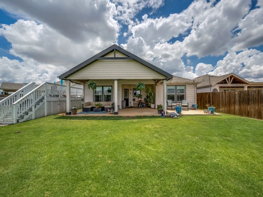 Single Family Residence For Sale in Denton County , 708 Forestdale Court, Haslet, Texas 76052, 3 Bedroom, 2 Bathroom, 2 Garage spaces, 1,988 Sqft, built in 2022, mls#21312386, Real Estate Agent in Haslet, Homes For Sale in Denton county, Homes For Sale in Haslet, Realtor in Haslet Texas, Real Estate Brokerage Independent Realty Texas, Luminita Cordes Realtor