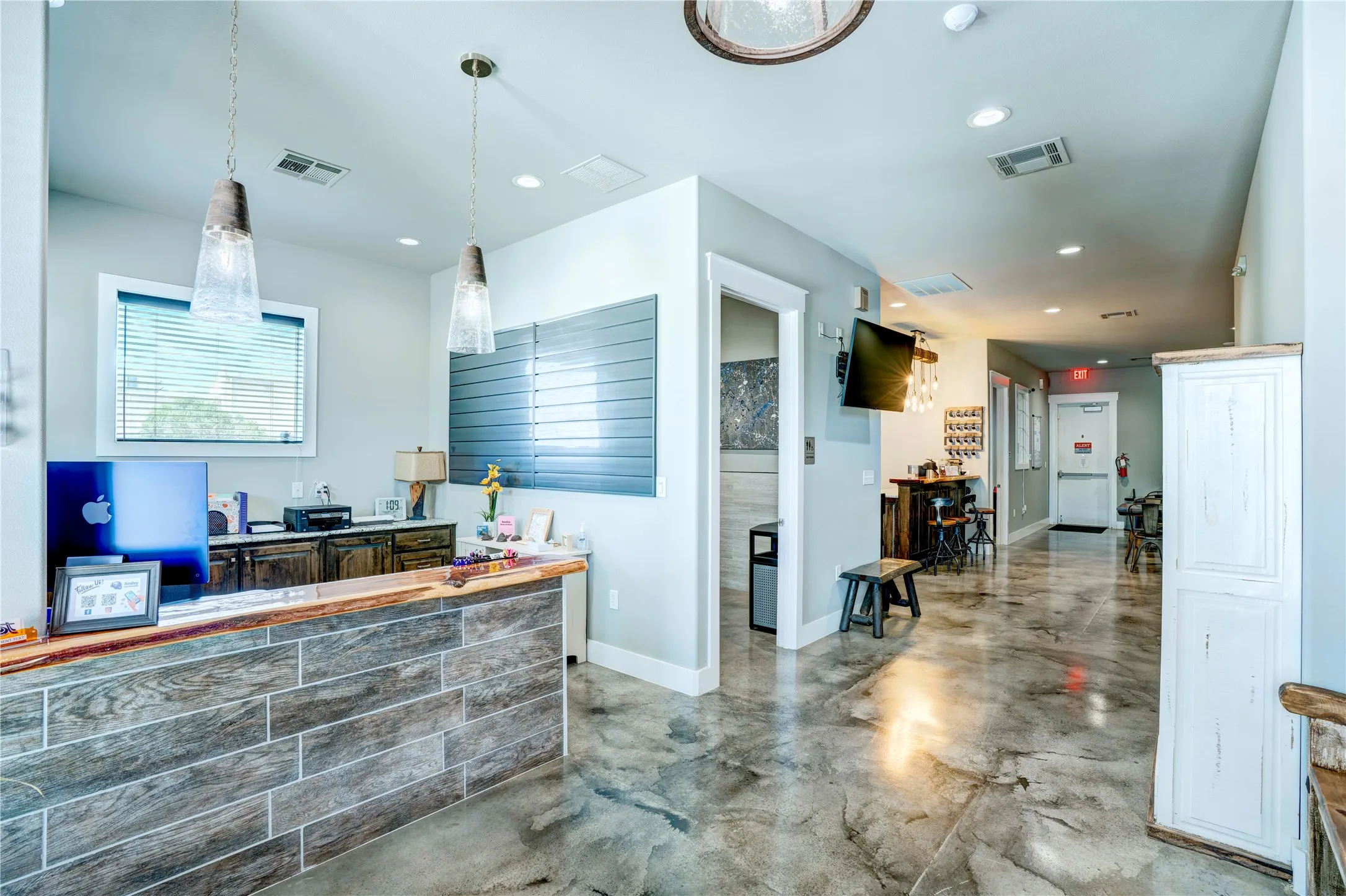 Entry / Reception area