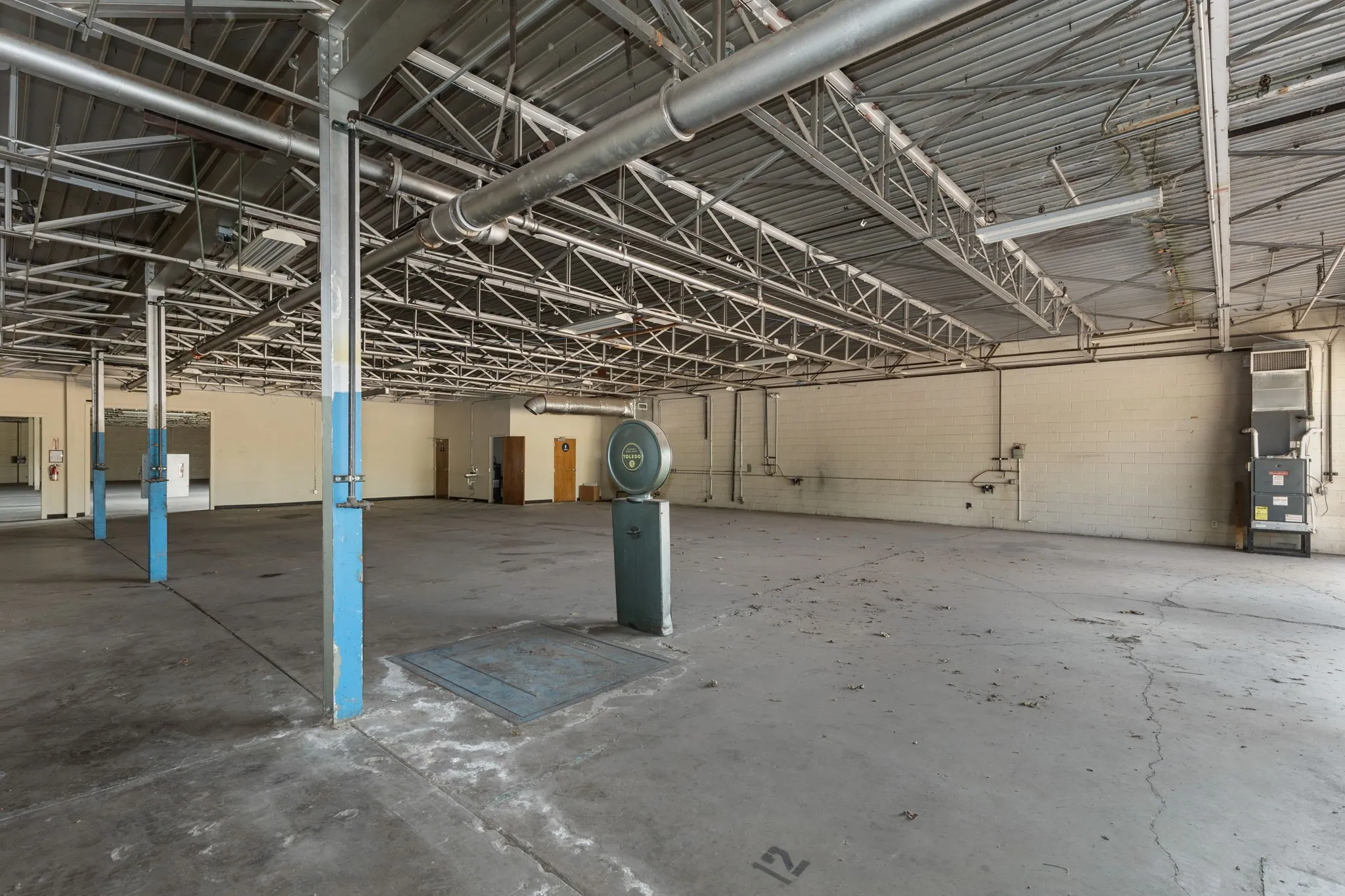 Warehouse For Sale in Wichita County , 2200 5th Street, Wichita Falls, Texas 76301, 0, 0, Garage spaces, 0 Sqft, built in 1955, mls#21333153, Real Estate Agent in Wichita Falls, Homes For Sale in Wichita county, Homes For Sale in Wichita Falls, Realtor in Wichita Falls Texas, Real Estate Brokerage Independent Realty Texas, Luminita Cordes Realtor