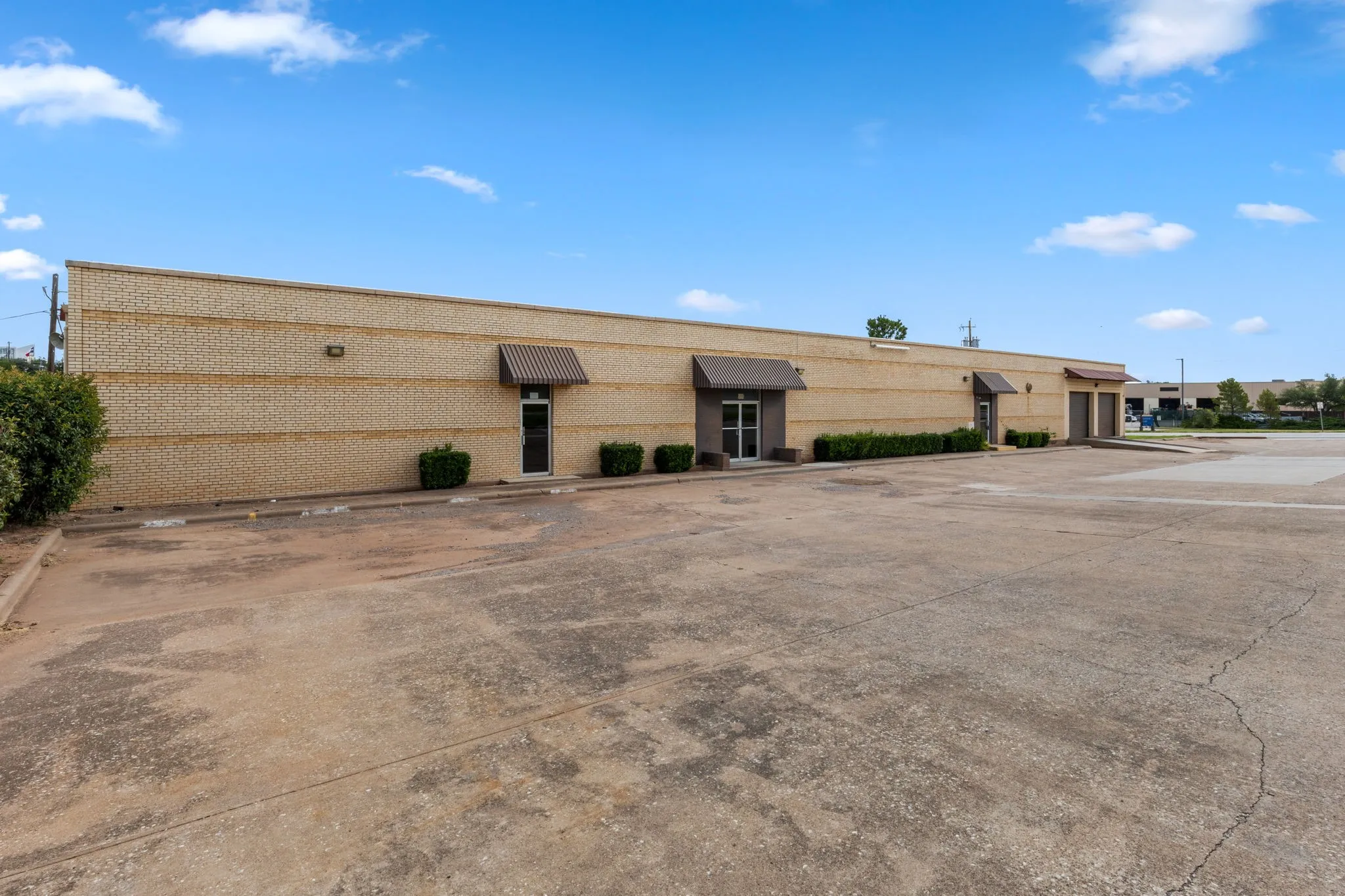 Warehouse For Sale in Wichita County , 2200 5th Street, Wichita Falls, Texas 76301, 0, 0, Garage spaces, 0 Sqft, built in 1955, mls#21333153, Real Estate Agent in Wichita Falls, Homes For Sale in Wichita county, Homes For Sale in Wichita Falls, Realtor in Wichita Falls Texas, Real Estate Brokerage Independent Realty Texas, Luminita Cordes Realtor