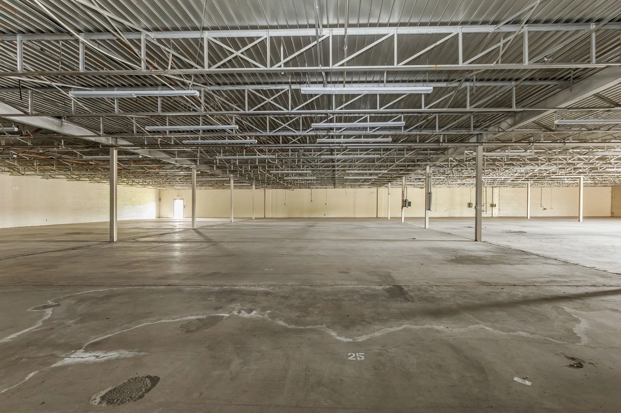 Warehouse For Sale in Wichita County , 2200 5th Street, Wichita Falls, Texas 76301, 0, 0, Garage spaces, 0 Sqft, built in 1955, mls#21333153, Real Estate Agent in Wichita Falls, Homes For Sale in Wichita county, Homes For Sale in Wichita Falls, Realtor in Wichita Falls Texas, Real Estate Brokerage Independent Realty Texas, Luminita Cordes Realtor