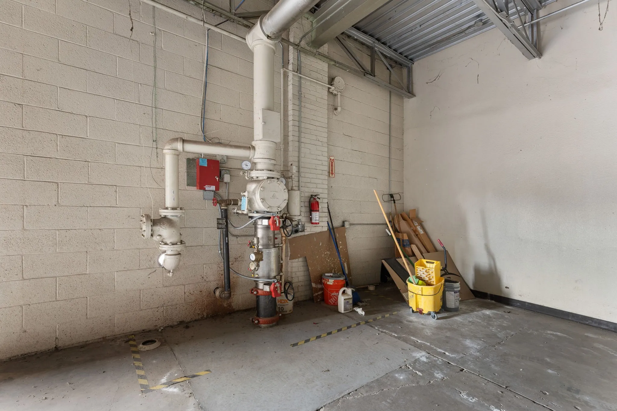 Warehouse For Sale in Wichita County , 2200 5th Street, Wichita Falls, Texas 76301, 0, 0, Garage spaces, 0 Sqft, built in 1955, mls#21333153, Real Estate Agent in Wichita Falls, Homes For Sale in Wichita county, Homes For Sale in Wichita Falls, Realtor in Wichita Falls Texas, Real Estate Brokerage Independent Realty Texas, Luminita Cordes Realtor