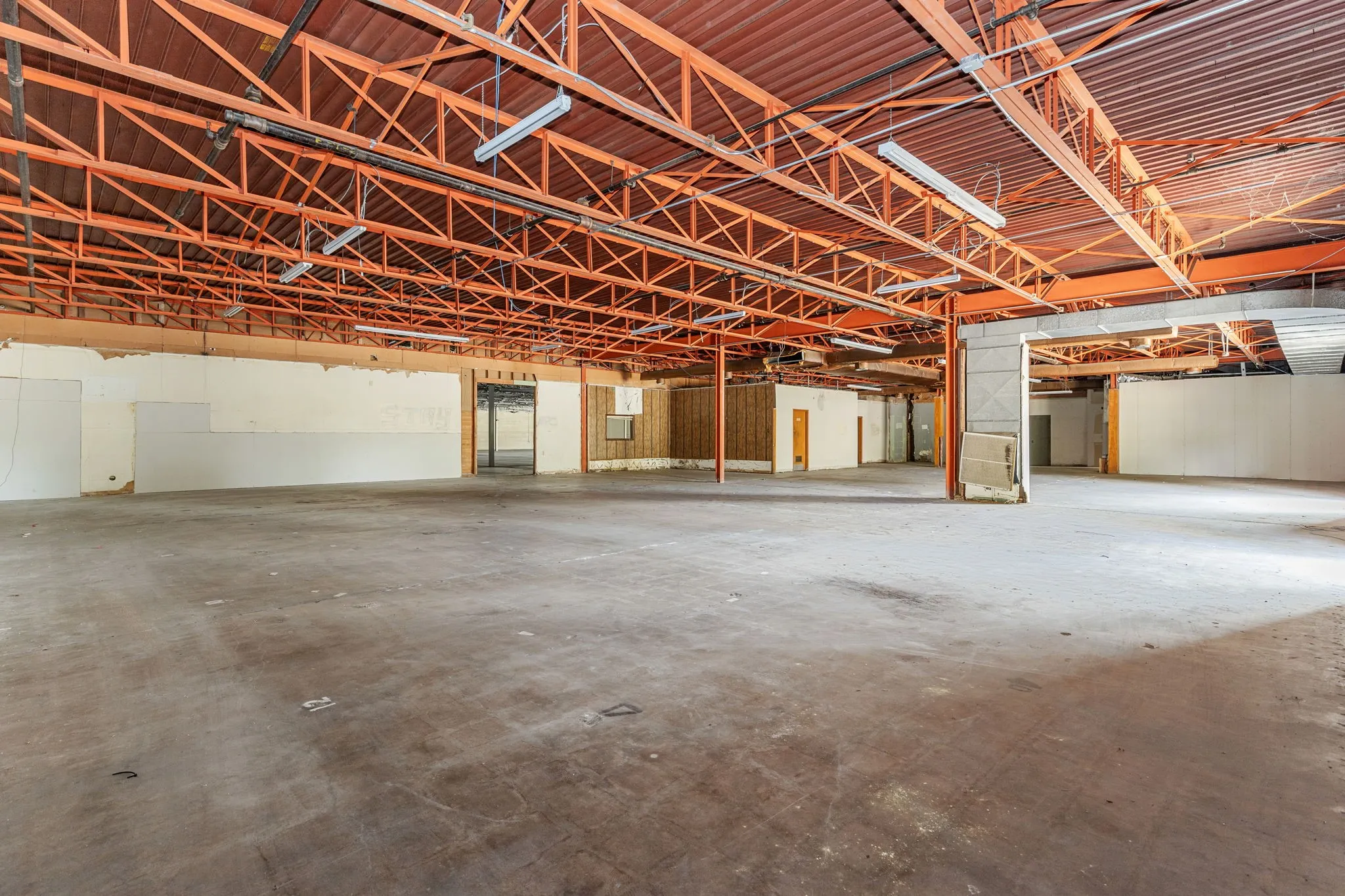 Warehouse For Sale in Wichita County , 2200 5th Street, Wichita Falls, Texas 76301, 0, 0, Garage spaces, 0 Sqft, built in 1955, mls#21333153, Real Estate Agent in Wichita Falls, Homes For Sale in Wichita county, Homes For Sale in Wichita Falls, Realtor in Wichita Falls Texas, Real Estate Brokerage Independent Realty Texas, Luminita Cordes Realtor
