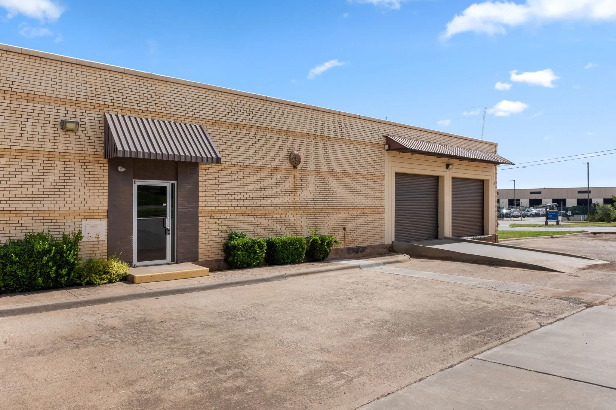 Warehouse For Sale in Wichita County , 2200 5th Street, Wichita Falls, Texas 76301, 0, 0, Garage spaces, 0 Sqft, built in 1955, mls#21333153, Real Estate Agent in Wichita Falls, Homes For Sale in Wichita county, Homes For Sale in Wichita Falls, Realtor in Wichita Falls Texas, Real Estate Brokerage Independent Realty Texas, Luminita Cordes Realtor