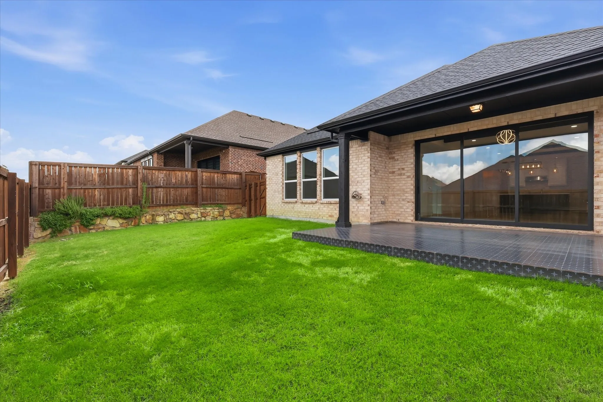Single Family Residence For Sale in Denton County , 1517 Larson Lane, Denton, Texas 76210, 3 Bedroom, 2 Bathroom, 2 Garage spaces, 2,180 Sqft, built in 2022, mls#21333086, Real Estate Agent in Denton, Homes For Sale in Denton county, Homes For Sale in Denton, Realtor in Denton Texas, Real Estate Brokerage Independent Realty Texas, Luminita Cordes Realtor