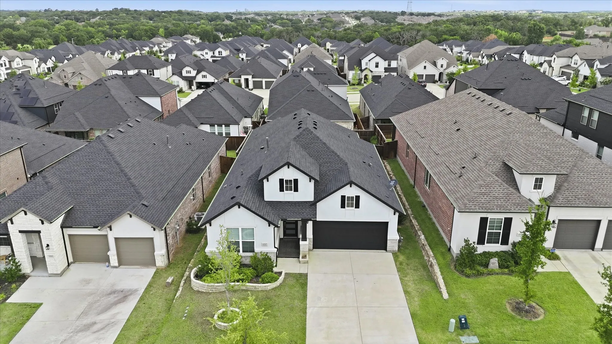 Single Family Residence For Sale in Denton County , 1517 Larson Lane, Denton, Texas 76210, 3 Bedroom, 2 Bathroom, 2 Garage spaces, 2,180 Sqft, built in 2022, mls#21333086, Real Estate Agent in Denton, Homes For Sale in Denton county, Homes For Sale in Denton, Realtor in Denton Texas, Real Estate Brokerage Independent Realty Texas, Luminita Cordes Realtor
