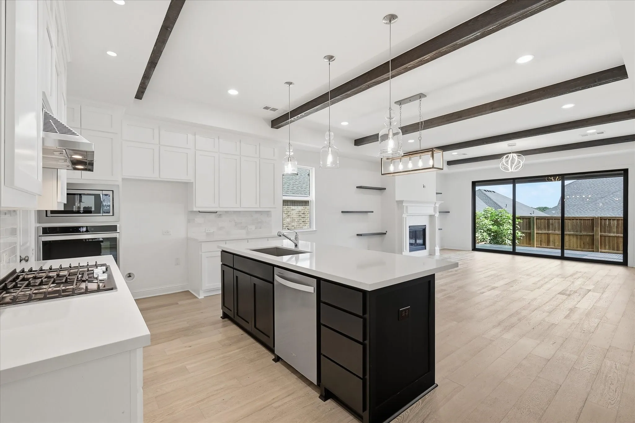 Single Family Residence For Sale in Denton County , 1517 Larson Lane, Denton, Texas 76210, 3 Bedroom, 2 Bathroom, 2 Garage spaces, 2,180 Sqft, built in 2022, mls#21333086, Real Estate Agent in Denton, Homes For Sale in Denton county, Homes For Sale in Denton, Realtor in Denton Texas, Real Estate Brokerage Independent Realty Texas, Luminita Cordes Realtor