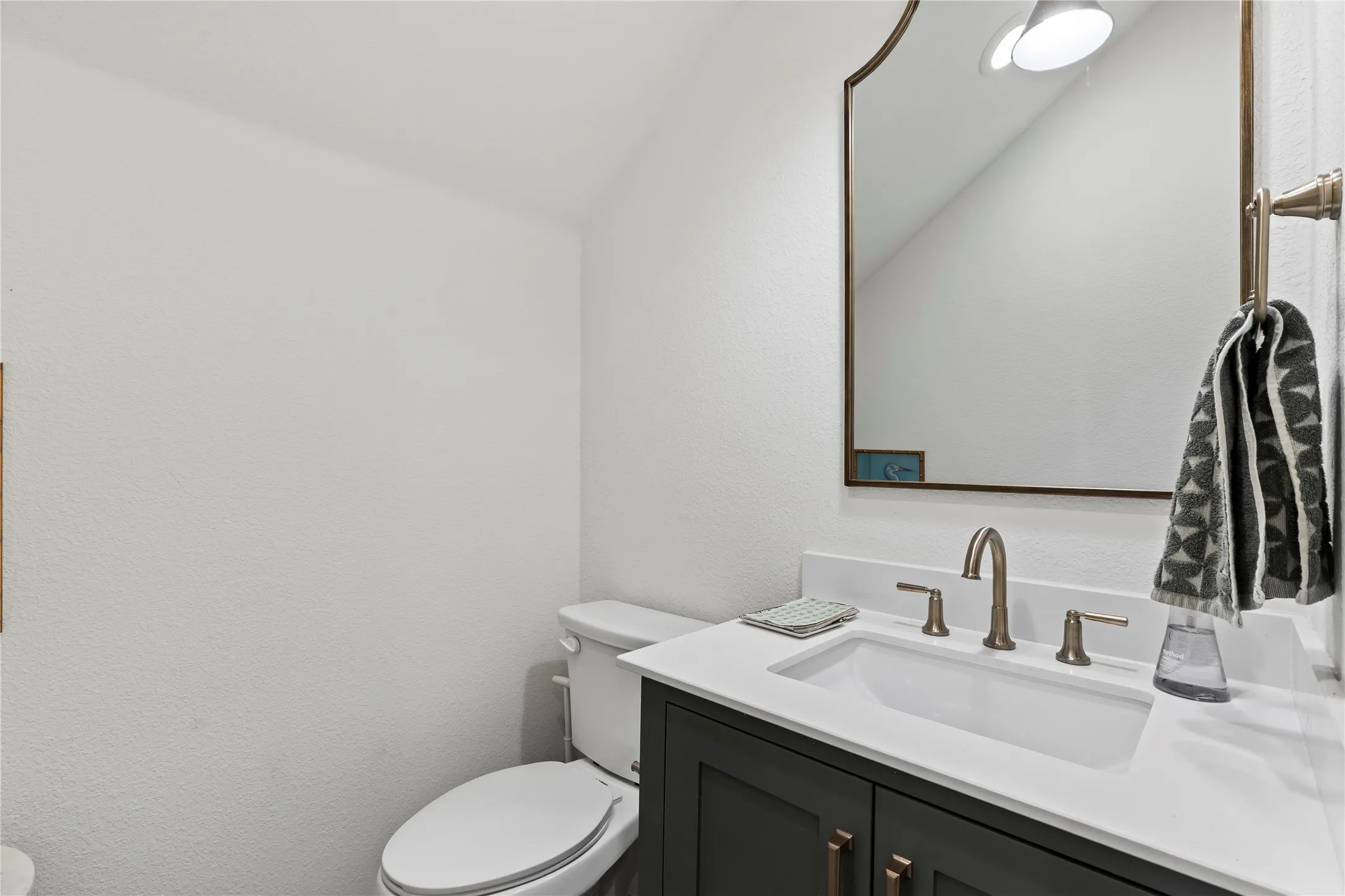 Single Family Residence For Sale in Denton County , 4840 Cumberland Circle, Carrollton, Texas 75010, 4 Bedroom, 3 Bathroom, 2 Garage spaces, 2,746 Sqft, built in 2022, mls#21327462, Real Estate Agent in Carrollton, Homes For Sale in Denton county, Homes For Sale in Carrollton, Realtor in Carrollton Texas, Real Estate Brokerage Independent Realty Texas, Luminita Cordes Realtor