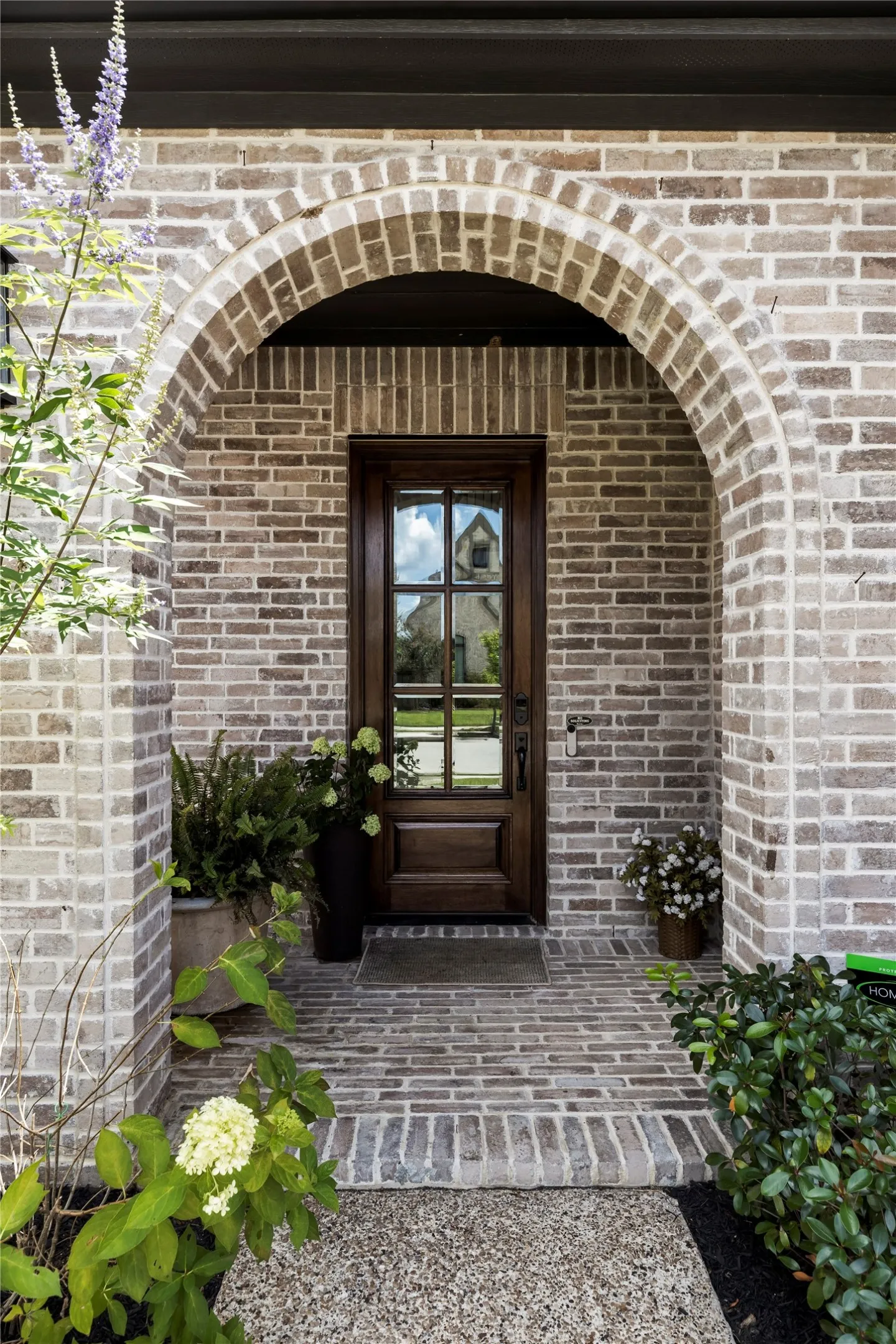 Single Family Residence For Sale in Denton County , 4840 Cumberland Circle, Carrollton, Texas 75010, 4 Bedroom, 3 Bathroom, 2 Garage spaces, 2,746 Sqft, built in 2022, mls#21327462, Real Estate Agent in Carrollton, Homes For Sale in Denton county, Homes For Sale in Carrollton, Realtor in Carrollton Texas, Real Estate Brokerage Independent Realty Texas, Luminita Cordes Realtor
