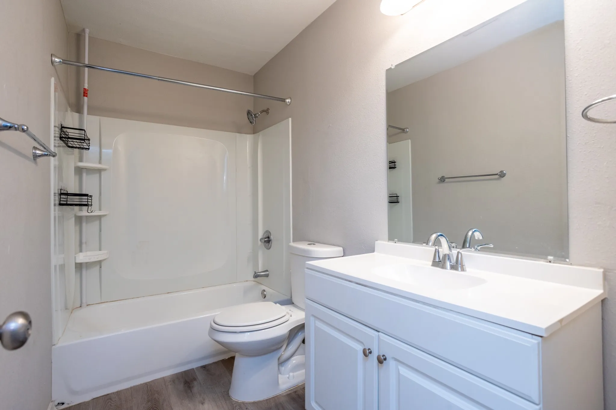 Single Family Residence For Sale in Dallas County , 649 Eagle Drive, De Soto, Texas 75115, 3 Bedroom, 2 Bathroom, 2 Garage spaces, 1,788 Sqft, built in 1980, mls#21333141, Real Estate Agent in De Soto, Homes For Sale in Dallas county, Homes For Sale in De Soto, Realtor in De Soto Texas, Real Estate Brokerage Independent Realty Texas, Luminita Cordes Realtor