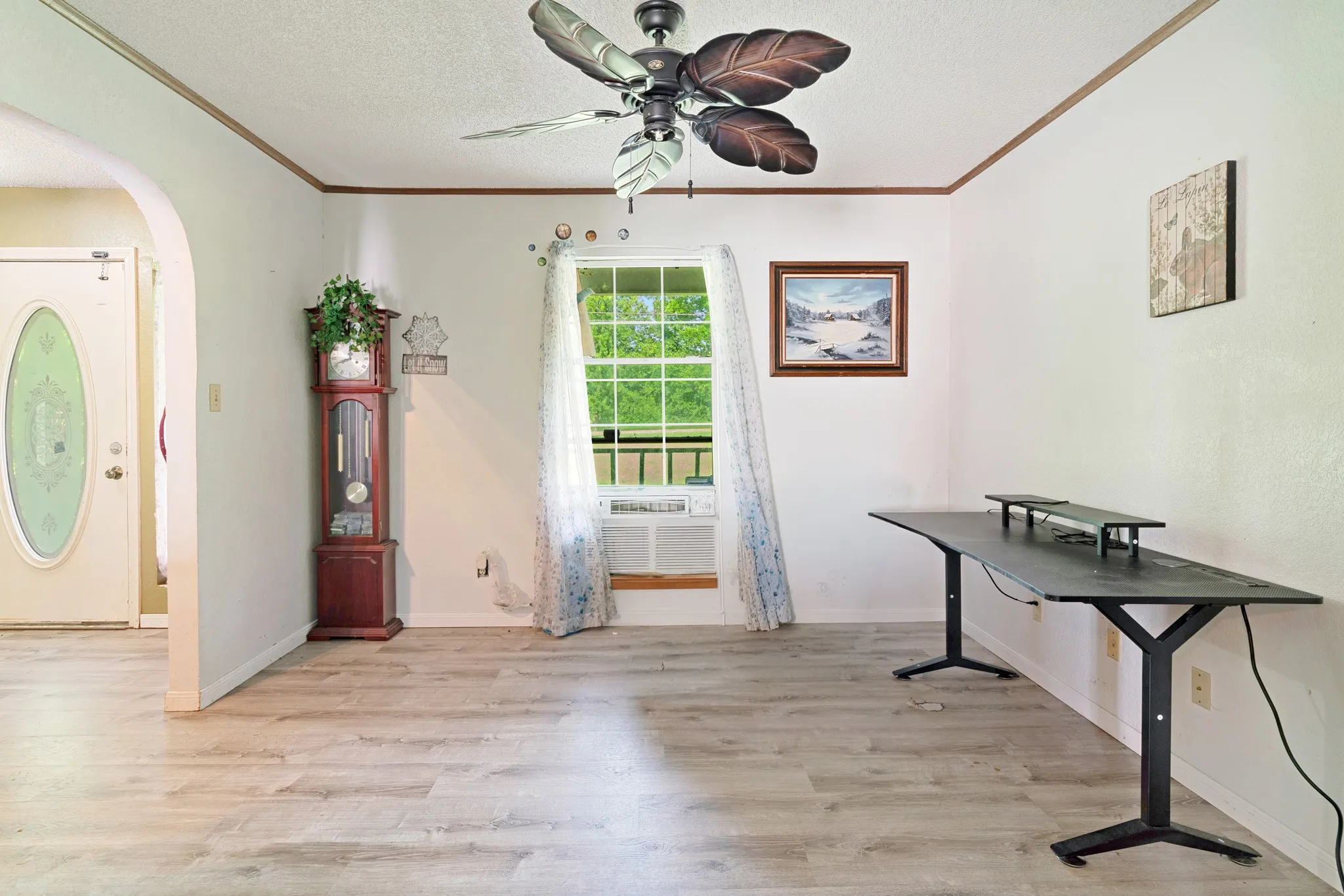Single Family Residence For Sale in Lamar County , 2640 3 RD St SE, Paris, Texas 75460, 3 Bedrooms, 2 Bathrooms, 1 Garage spaces, 1,818 Sqft, built in 1993, Price $235,000, mls#21333173, Real Estate Agent in Paris, Homes For Sale in Lamar county, Homes For Sale in Paris, Realtor in Paris Texas, Real Estate Brokerage Independent Realty Texas, Luminita Cordes Realtor