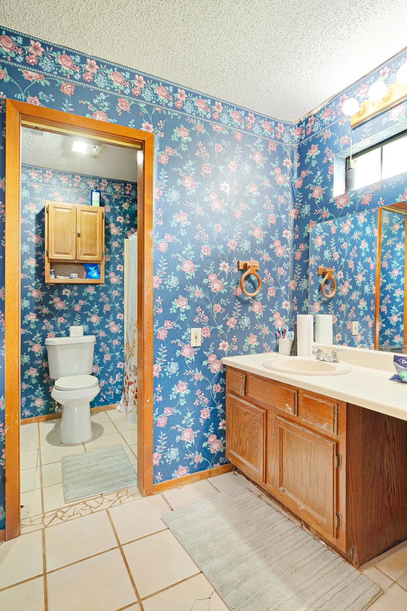 Single Family Residence For Sale in Lamar County , 2640 3 RD St SE, Paris, Texas 75460, 3 Bedrooms, 2 Bathrooms, 1 Garage spaces, 1,818 Sqft, built in 1993, Price $235,000, mls#21333173, Real Estate Agent in Paris, Homes For Sale in Lamar county, Homes For Sale in Paris, Realtor in Paris Texas, Real Estate Brokerage Independent Realty Texas, Luminita Cordes Realtor