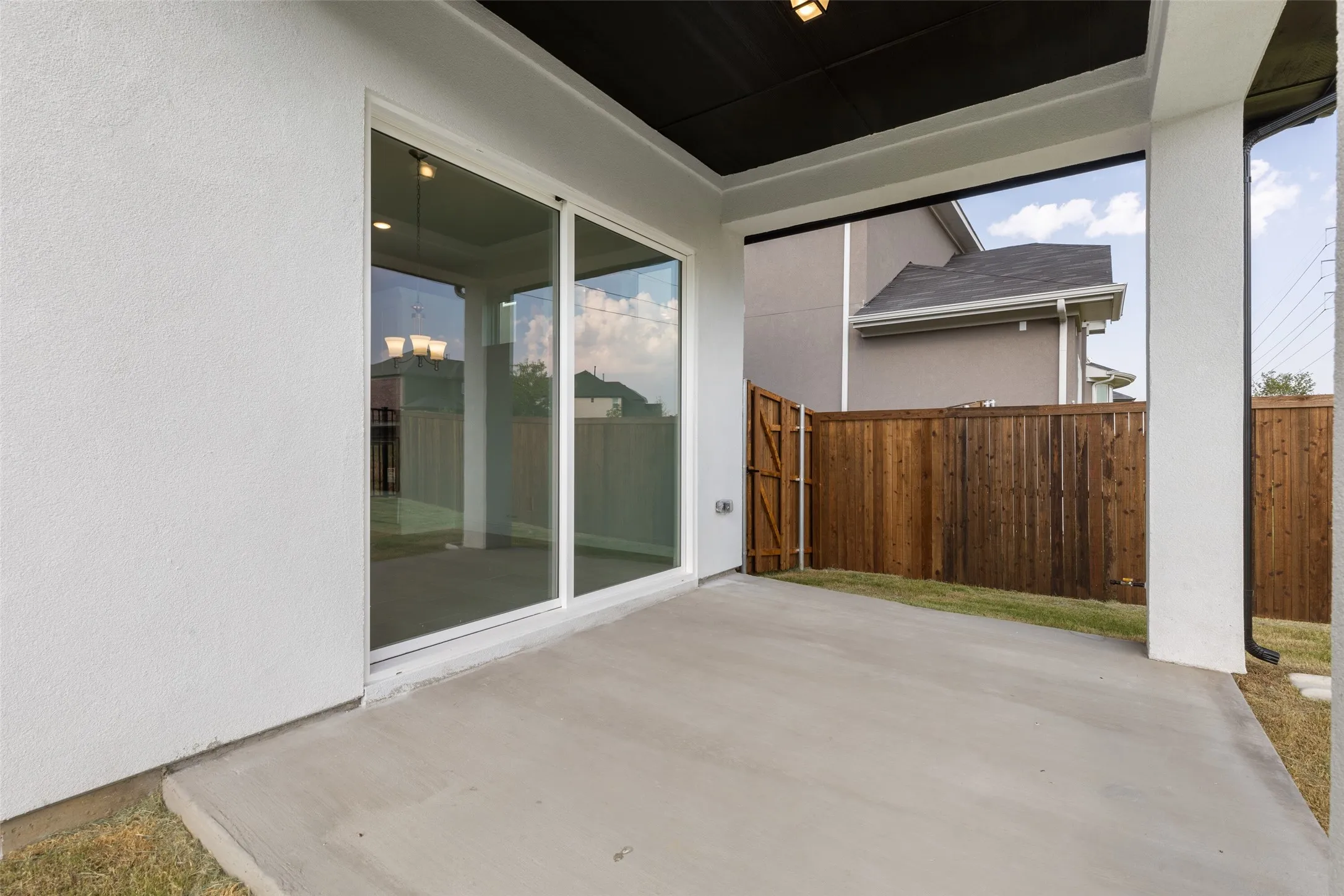 Single Family Residence For Rent in Collin County , 13056 Risen Star Road, Frisco, Texas 75035, 5 Bedroom, 5 Bathroom, 3 Garage spaces, 4,000 Sqft, built in 2022, mls#21315807, Real Estate Agent in Frisco, Homes For Rent in Collin county, Homes For Rent in Frisco, Realtor in Frisco Texas, Real Estate Brokerage Independent Realty Texas, Luminita Cordes Realtor