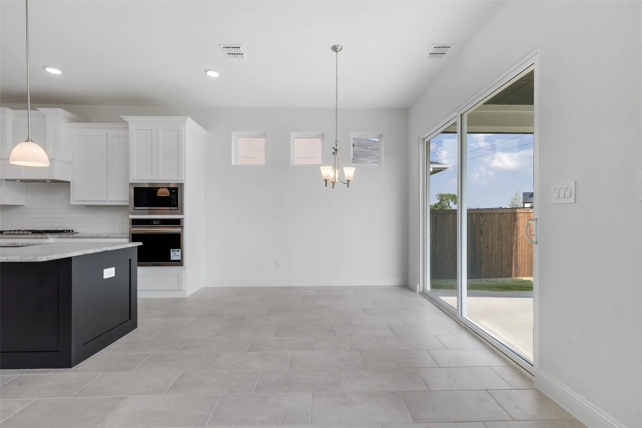 Single Family Residence For Rent in Collin County , 13056 Risen Star Road, Frisco, Texas 75035, 5 Bedroom, 5 Bathroom, 3 Garage spaces, 4,000 Sqft, built in 2022, mls#21315807, Real Estate Agent in Frisco, Homes For Rent in Collin county, Homes For Rent in Frisco, Realtor in Frisco Texas, Real Estate Brokerage Independent Realty Texas, Luminita Cordes Realtor