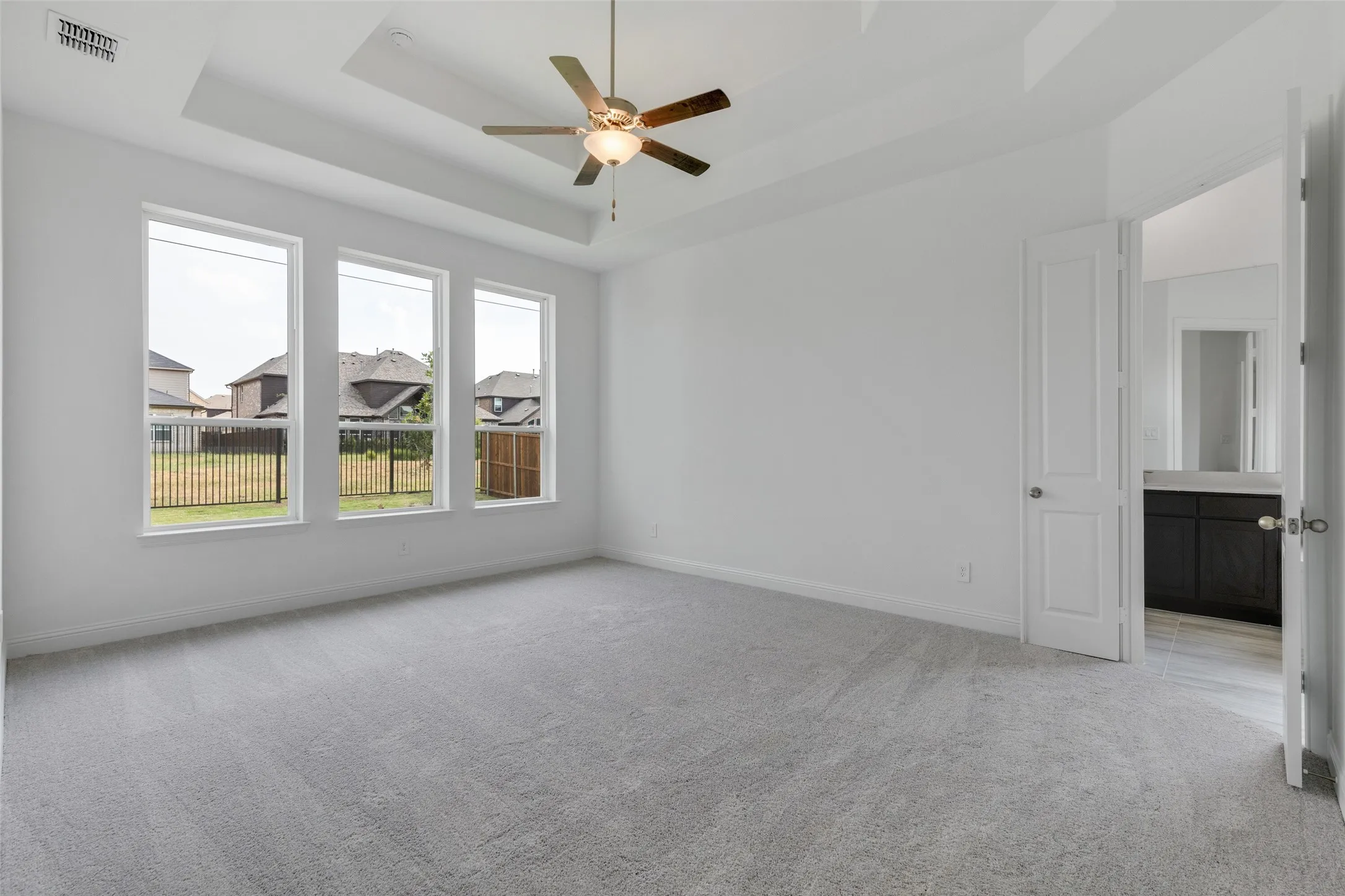 Single Family Residence For Rent in Collin County , 13056 Risen Star Road, Frisco, Texas 75035, 5 Bedroom, 5 Bathroom, 3 Garage spaces, 4,000 Sqft, built in 2022, mls#21315807, Real Estate Agent in Frisco, Homes For Rent in Collin county, Homes For Rent in Frisco, Realtor in Frisco Texas, Real Estate Brokerage Independent Realty Texas, Luminita Cordes Realtor