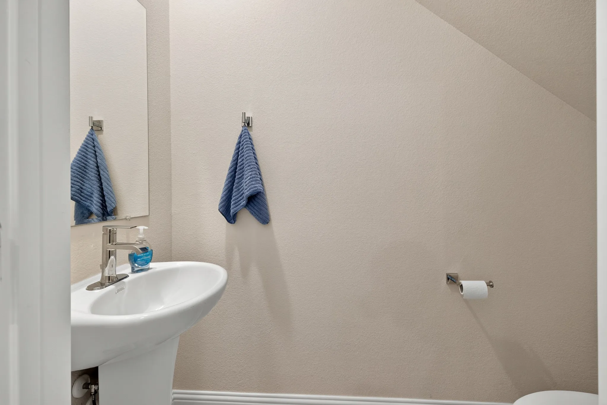 Single Family Residence For Rent in Collin County , 1536 Lake District Drive, Allen, Texas 75013, 4 Bedroom, 4 Bathroom, 2 Garage spaces, 1,703 Sqft, built in 2026, mls#21333126, Real Estate Agent in Allen, Homes For Rent in Collin county, Homes For Rent in Allen, Realtor in Allen Texas, Real Estate Brokerage Independent Realty Texas, Luminita Cordes Realtor