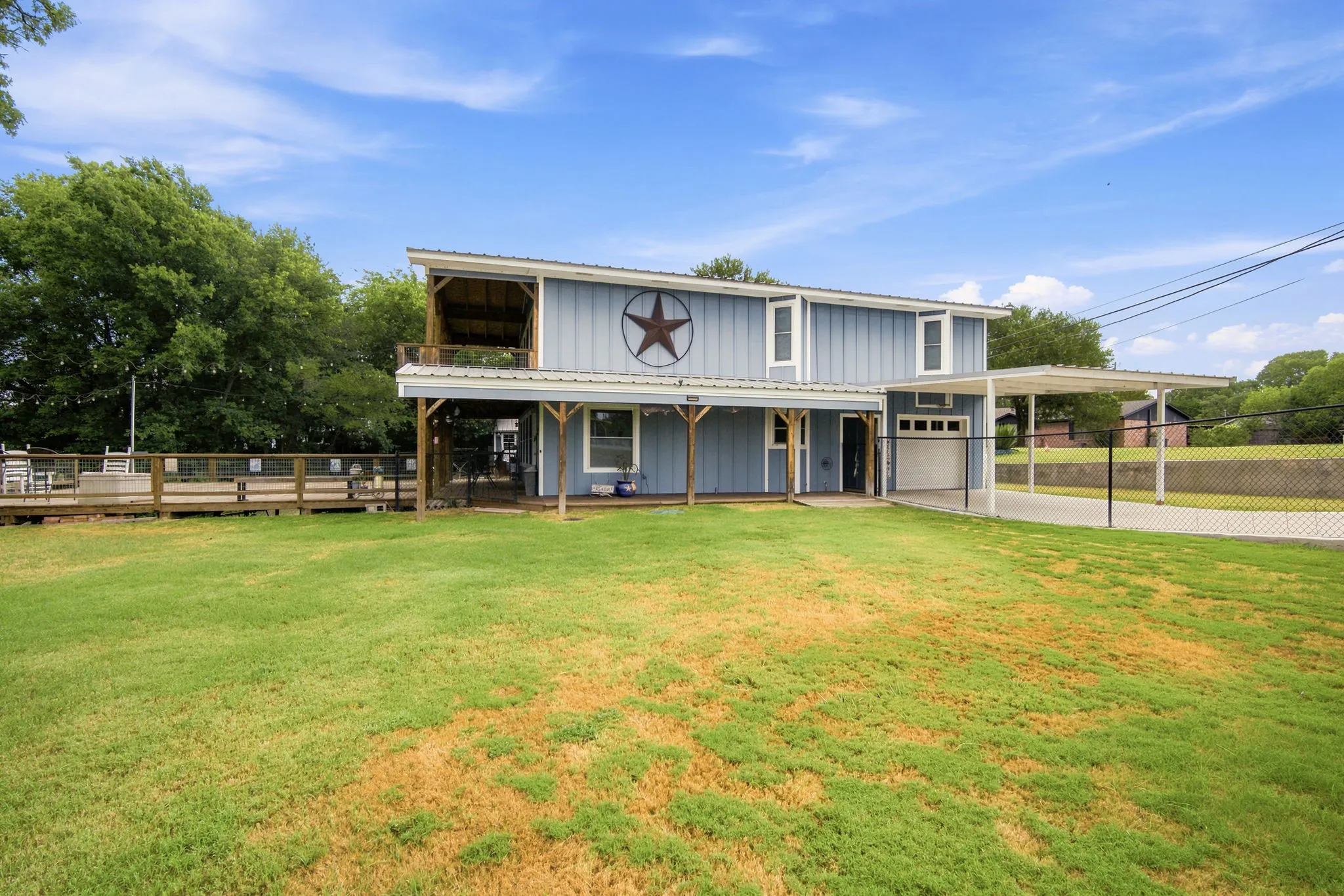 Single Family Residence For Sale in Hill County , 262 Mohon Drive, Whitney, Texas 76692, 5 Bedroom, 2 Bathroom, 2 Garage spaces, 2,144 Sqft, built in 1980, mls#21325537, Real Estate Agent in Whitney, Homes For Sale in Hill county, Homes For Sale in Whitney, Realtor in Whitney Texas, Real Estate Brokerage Independent Realty Texas, Luminita Cordes Realtor
