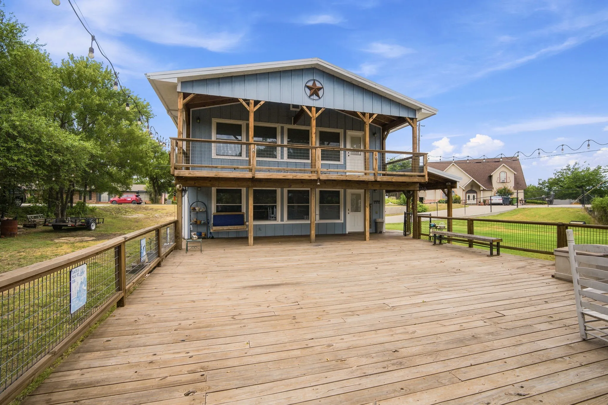 Single Family Residence For Sale in Hill County , 262 Mohon Drive, Whitney, Texas 76692, 5 Bedroom, 2 Bathroom, 2 Garage spaces, 2,144 Sqft, built in 1980, mls#21325537, Real Estate Agent in Whitney, Homes For Sale in Hill county, Homes For Sale in Whitney, Realtor in Whitney Texas, Real Estate Brokerage Independent Realty Texas, Luminita Cordes Realtor