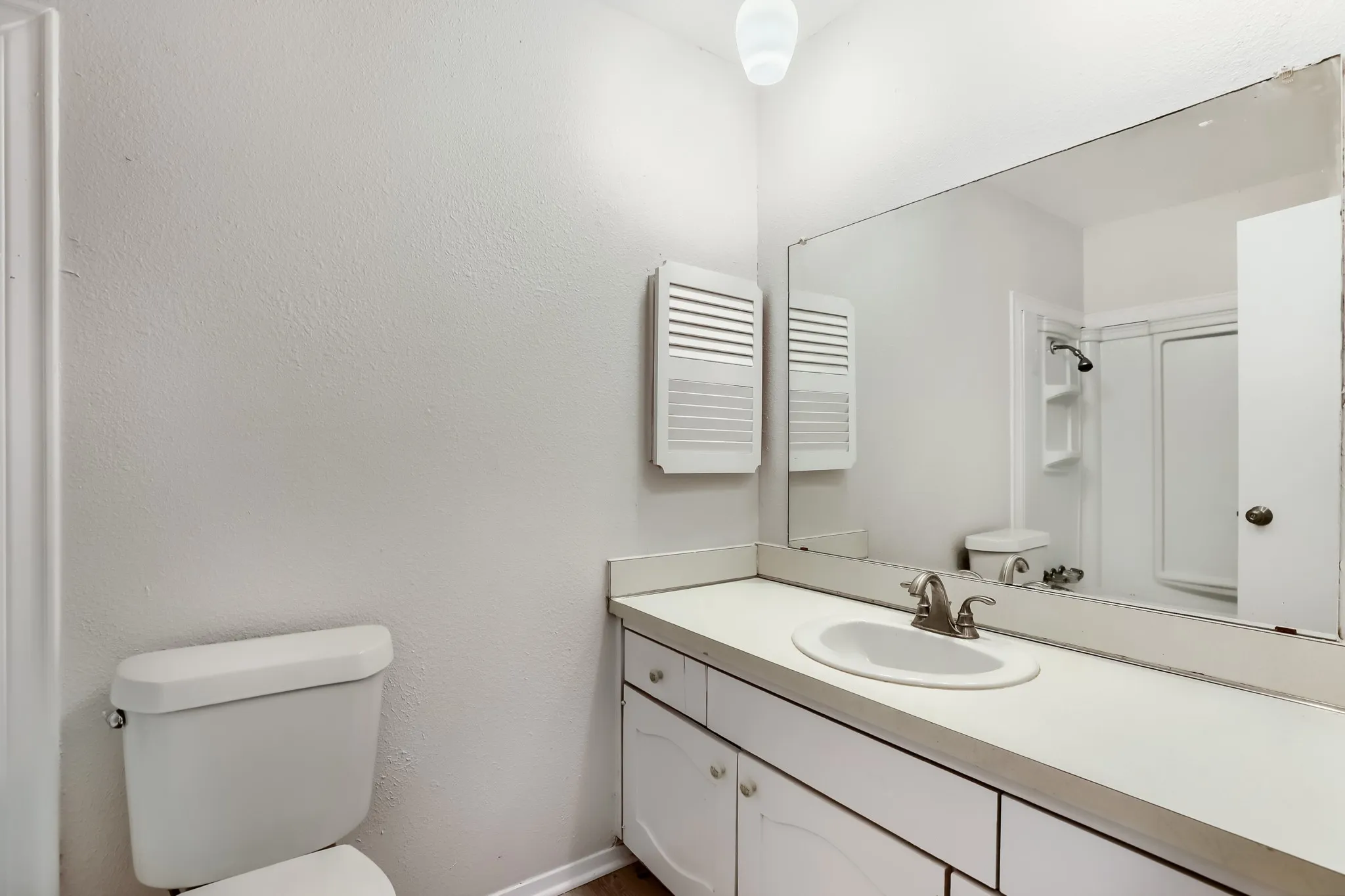 Single Family Residence For Sale in Dallas County , 1106 Intervale Drive, Garland, Texas 75043, 3 Bedroom, 2 Bathroom, 1 Garage spaces, 1,521 Sqft, built in 1966, mls#21330765, Real Estate Agent in Garland, Homes For Sale in Dallas county, Homes For Sale in Garland, Realtor in Garland Texas, Real Estate Brokerage Independent Realty Texas, Luminita Cordes Realtor