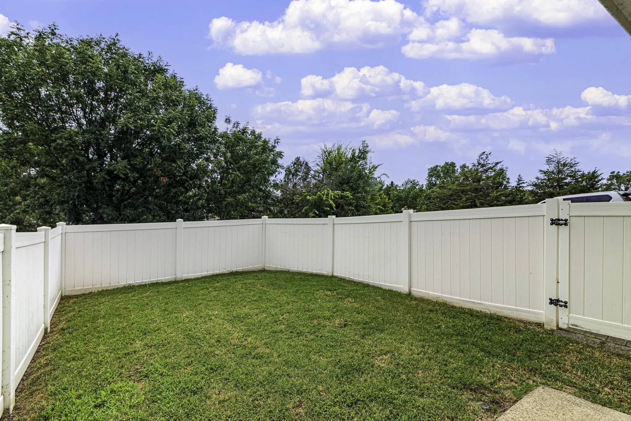 Single Family Residence For Sale in Denton County , 1609 Jasmine Trail, Savannah, Texas 76227, 3 Bedroom, 2 Bathroom, 2 Garage spaces, 1,350 Sqft, built in 2005, mls#21333090, Real Estate Agent in Savannah, Homes For Sale in Denton county, Homes For Sale in Savannah, Realtor in Savannah Texas, Real Estate Brokerage Independent Realty Texas, Luminita Cordes Realtor