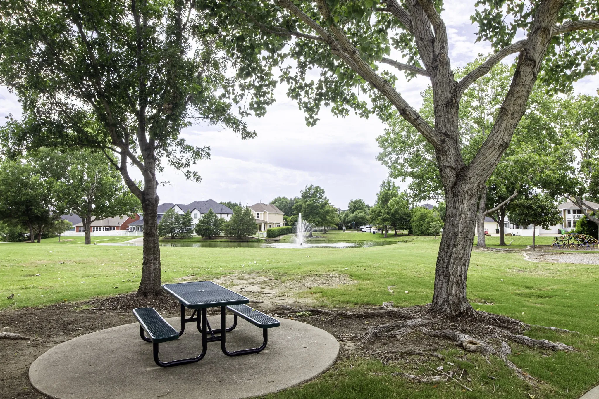 Single Family Residence For Sale in Denton County , 1609 Jasmine Trail, Savannah, Texas 76227, 3 Bedroom, 2 Bathroom, 2 Garage spaces, 1,350 Sqft, built in 2005, mls#21333090, Real Estate Agent in Savannah, Homes For Sale in Denton county, Homes For Sale in Savannah, Realtor in Savannah Texas, Real Estate Brokerage Independent Realty Texas, Luminita Cordes Realtor