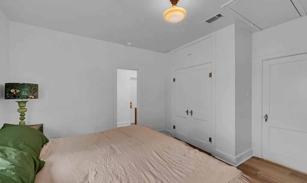 Single Family Residence For Sale in Mc Lennan County , 701 N 32nd Street, Waco, Texas 76707, 2 Bedroom, 1 Bathroom, Garage spaces, 1,022 Sqft, built in 1930, Price $199,900, mls#21332576, Real Estate Agent in Waco, Homes For Sale in Mc Lennan county, Homes For Sale in Waco, Realtor in Waco Texas, Real Estate Brokerage Independent Realty Texas, Luminita Cordes Realtor