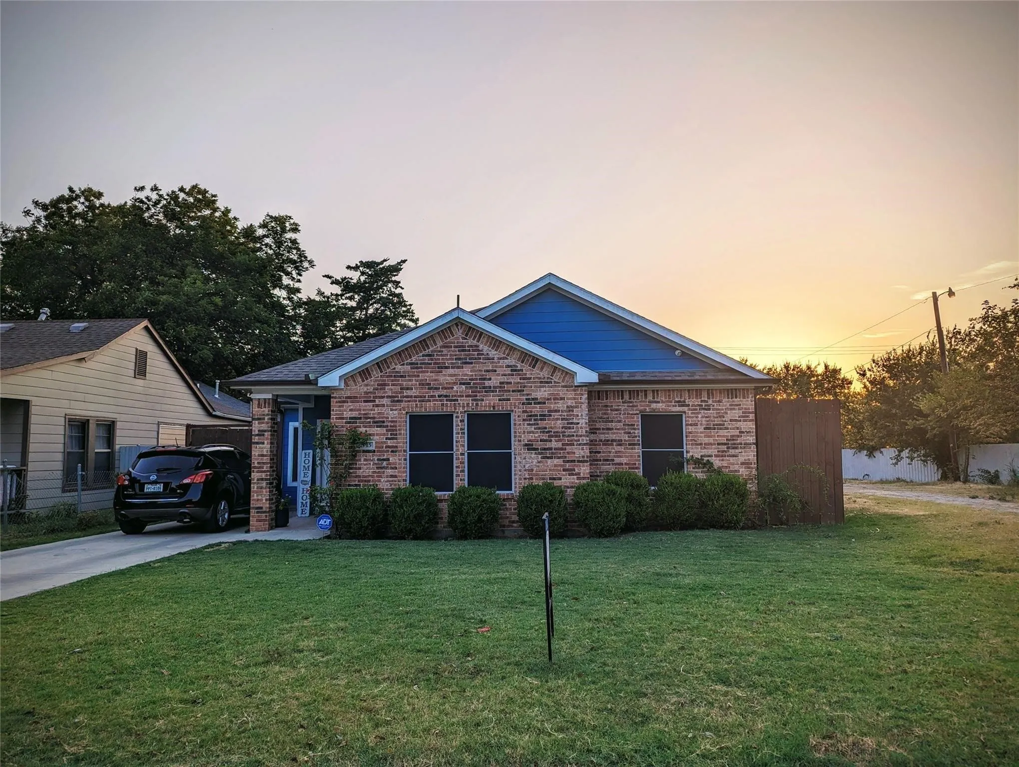 Single Family Residence For Sale in Dallas County , 2715 Britton Avenue, Dallas, Texas 75216, 4 Bedrooms, 2 Bathrooms, Garage spaces, 1,650 Sqft, built in 1997, Price $329,900, mls#21333214, Real Estate Agent in Dallas, Homes For Sale in Dallas county, Homes For Sale in Dallas, Realtor in Dallas Texas, Real Estate Brokerage Independent Realty Texas, Luminita Cordes Realtor