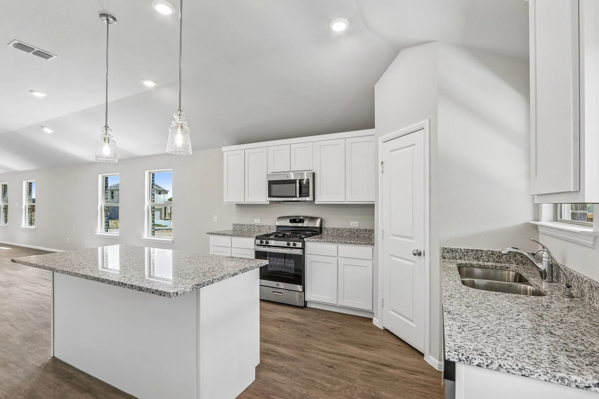 Single Family Residence For Sale in Grayson County , 1276 Wild Cherry Way, Van Alstyne, Texas 75495, 3 Bedroom, 2 Bathroom, 2 Garage spaces, 1,571 Sqft, built in 2026, mls#21327541, Real Estate Agent in Van Alstyne, Homes For Sale in Grayson county, Homes For Sale in Van Alstyne, Realtor in Van Alstyne Texas, Real Estate Brokerage Independent Realty Texas, Luminita Cordes Realtor