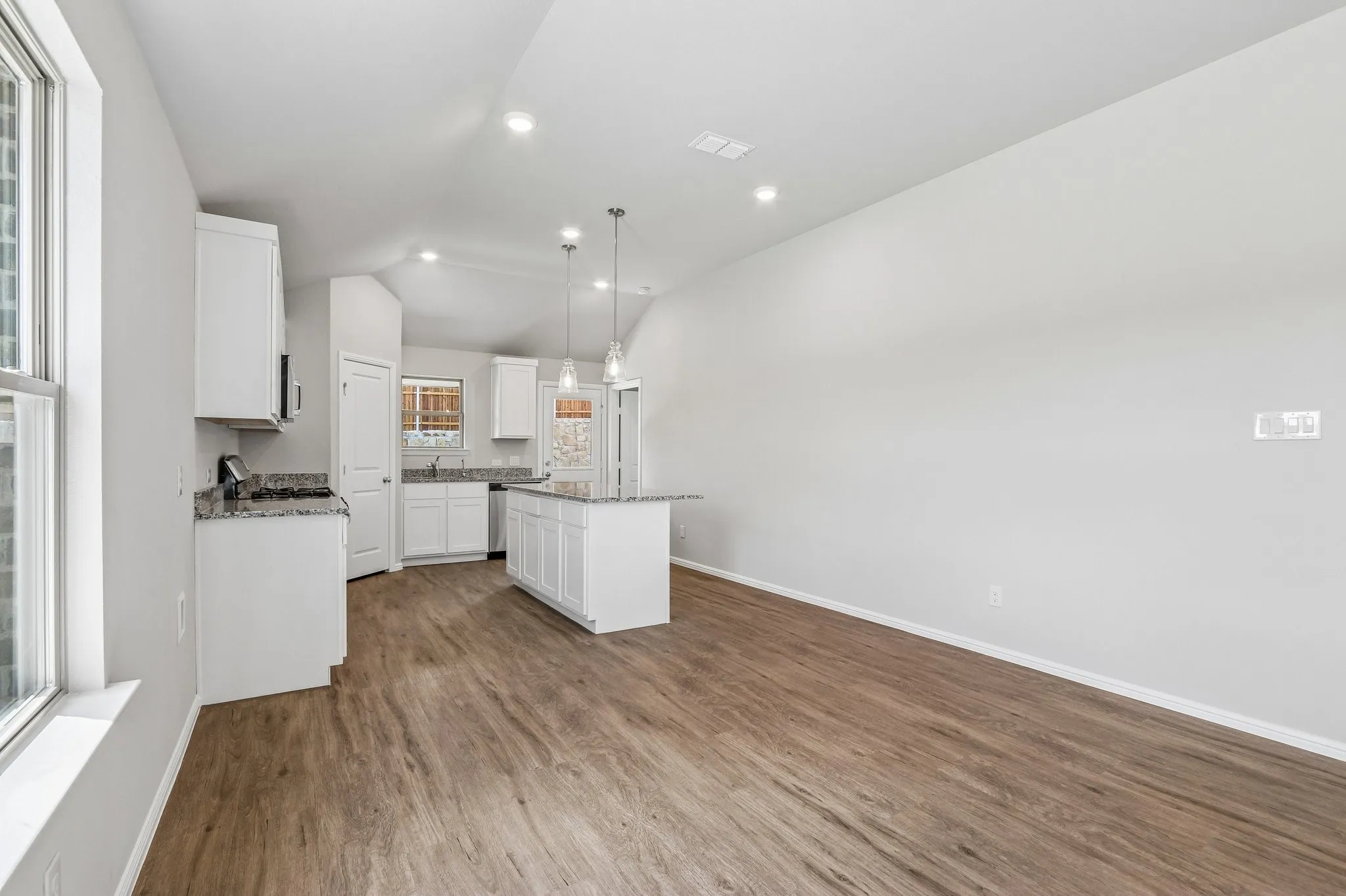 Single Family Residence For Sale in Grayson County , 1276 Wild Cherry Way, Van Alstyne, Texas 75495, 3 Bedroom, 2 Bathroom, 2 Garage spaces, 1,571 Sqft, built in 2026, mls#21327541, Real Estate Agent in Van Alstyne, Homes For Sale in Grayson county, Homes For Sale in Van Alstyne, Realtor in Van Alstyne Texas, Real Estate Brokerage Independent Realty Texas, Luminita Cordes Realtor