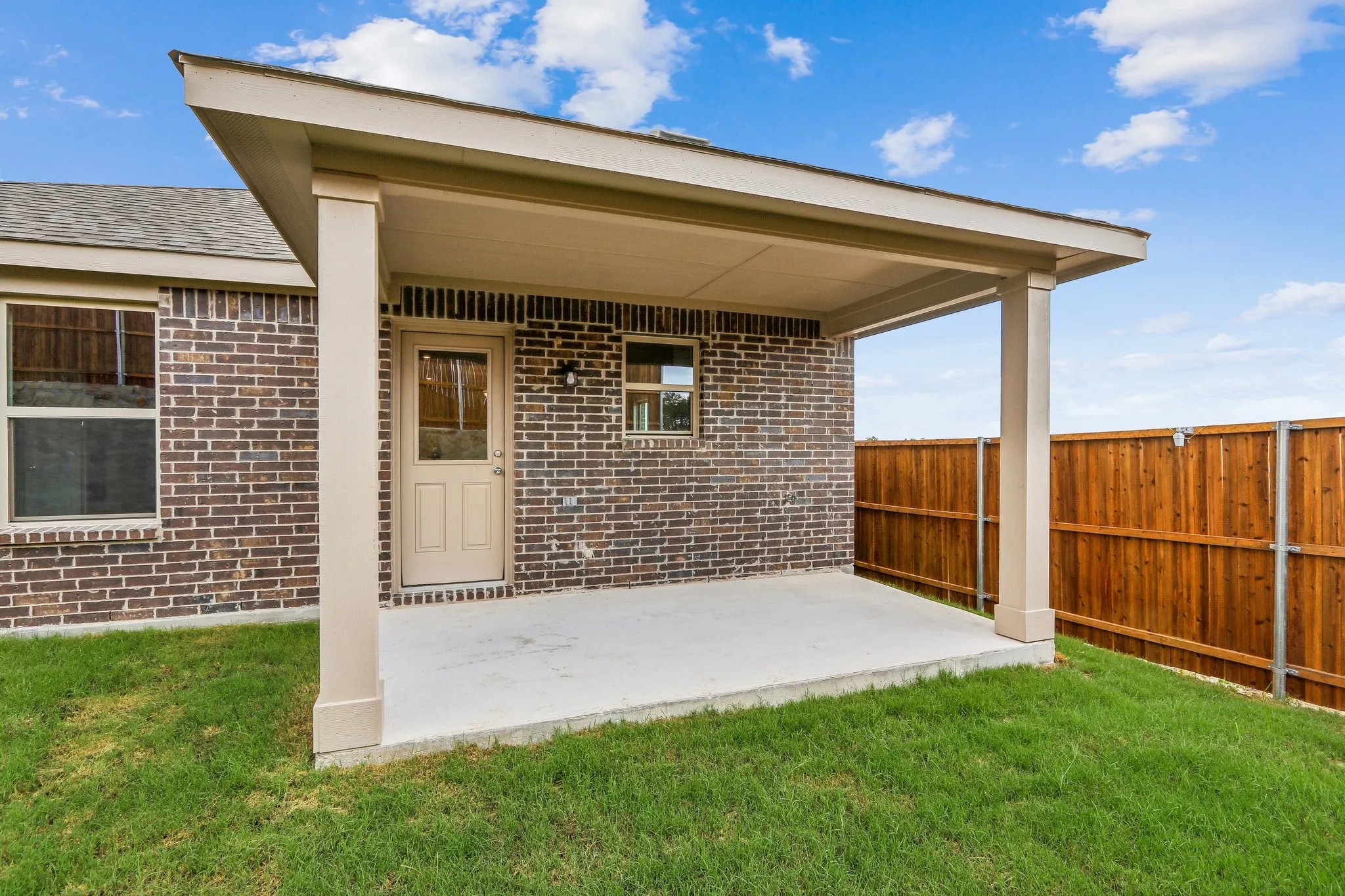 Single Family Residence For Sale in Grayson County , 1276 Wild Cherry Way, Van Alstyne, Texas 75495, 3 Bedroom, 2 Bathroom, 2 Garage spaces, 1,571 Sqft, built in 2026, mls#21327541, Real Estate Agent in Van Alstyne, Homes For Sale in Grayson county, Homes For Sale in Van Alstyne, Realtor in Van Alstyne Texas, Real Estate Brokerage Independent Realty Texas, Luminita Cordes Realtor