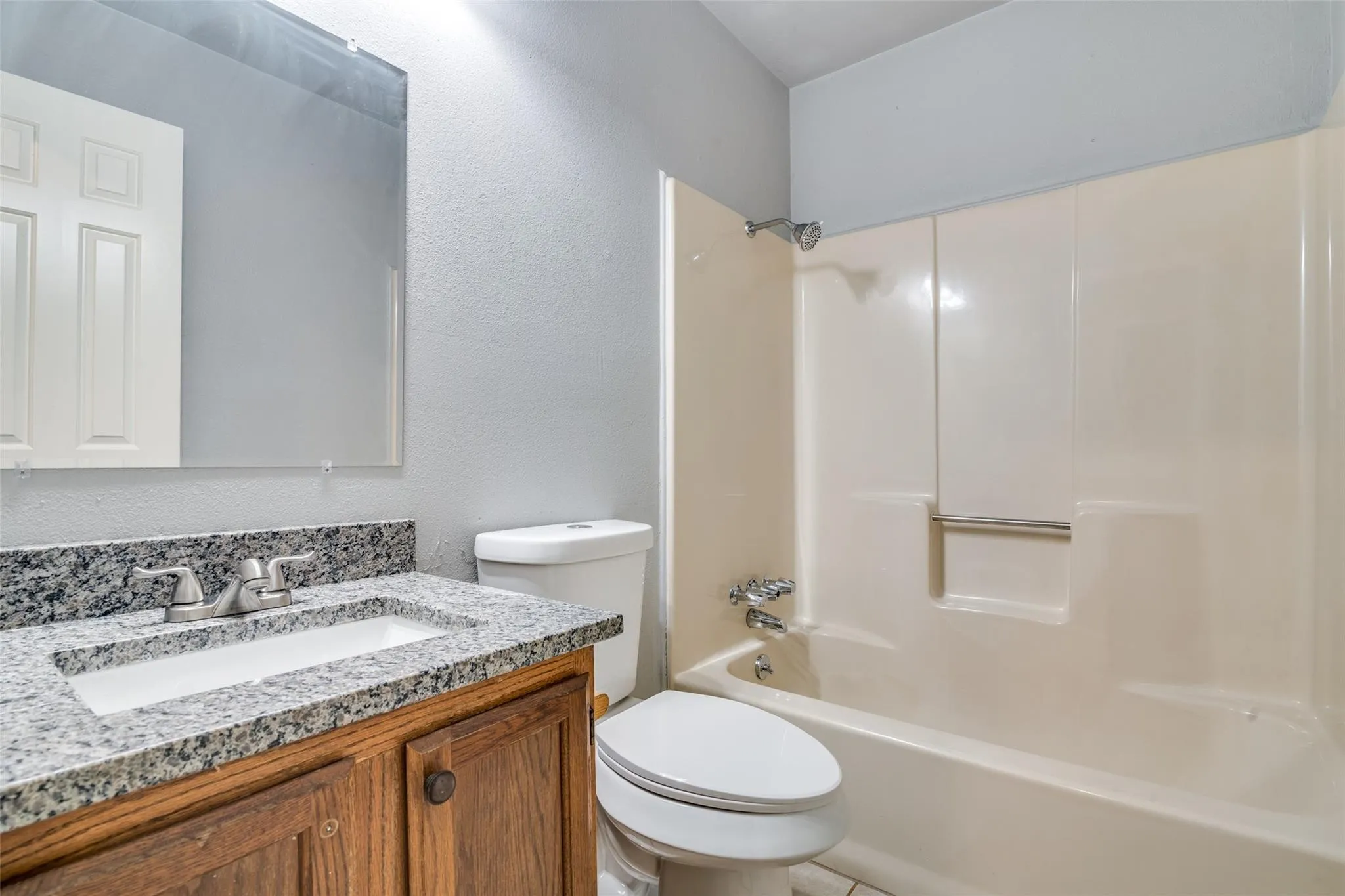 Single Family Residence For Sale in Rains County , 320 Egret Circle, East Tawakoni, Texas 75472, 3 Bedrooms, 3 Bathrooms, Garage spaces, 1,663 Sqft, built in 1988, Price $239,900, mls#21333230, Real Estate Agent in East Tawakoni, Homes For Sale in Rains county, Homes For Sale in East Tawakoni, Realtor in East Tawakoni Texas, Real Estate Brokerage Independent Realty Texas, Luminita Cordes Realtor