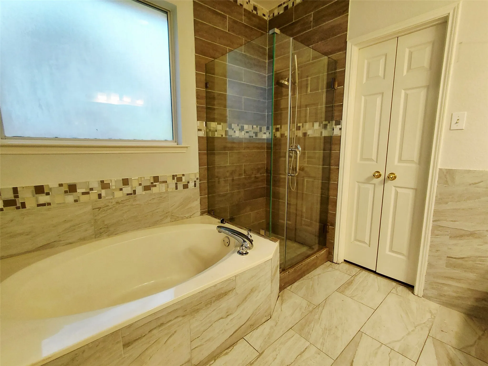 Single Family Residence For Sale in Denton County , 3613 Stockton Drive, Carrollton, Texas 75010, 4 Bedroom, 3 Bathroom, 2 Garage spaces, 2,367 Sqft, built in 1996, mls#21333220, Real Estate Agent in Carrollton, Homes For Sale in Denton county, Homes For Sale in Carrollton, Realtor in Carrollton Texas, Real Estate Brokerage Independent Realty Texas, Luminita Cordes Realtor
