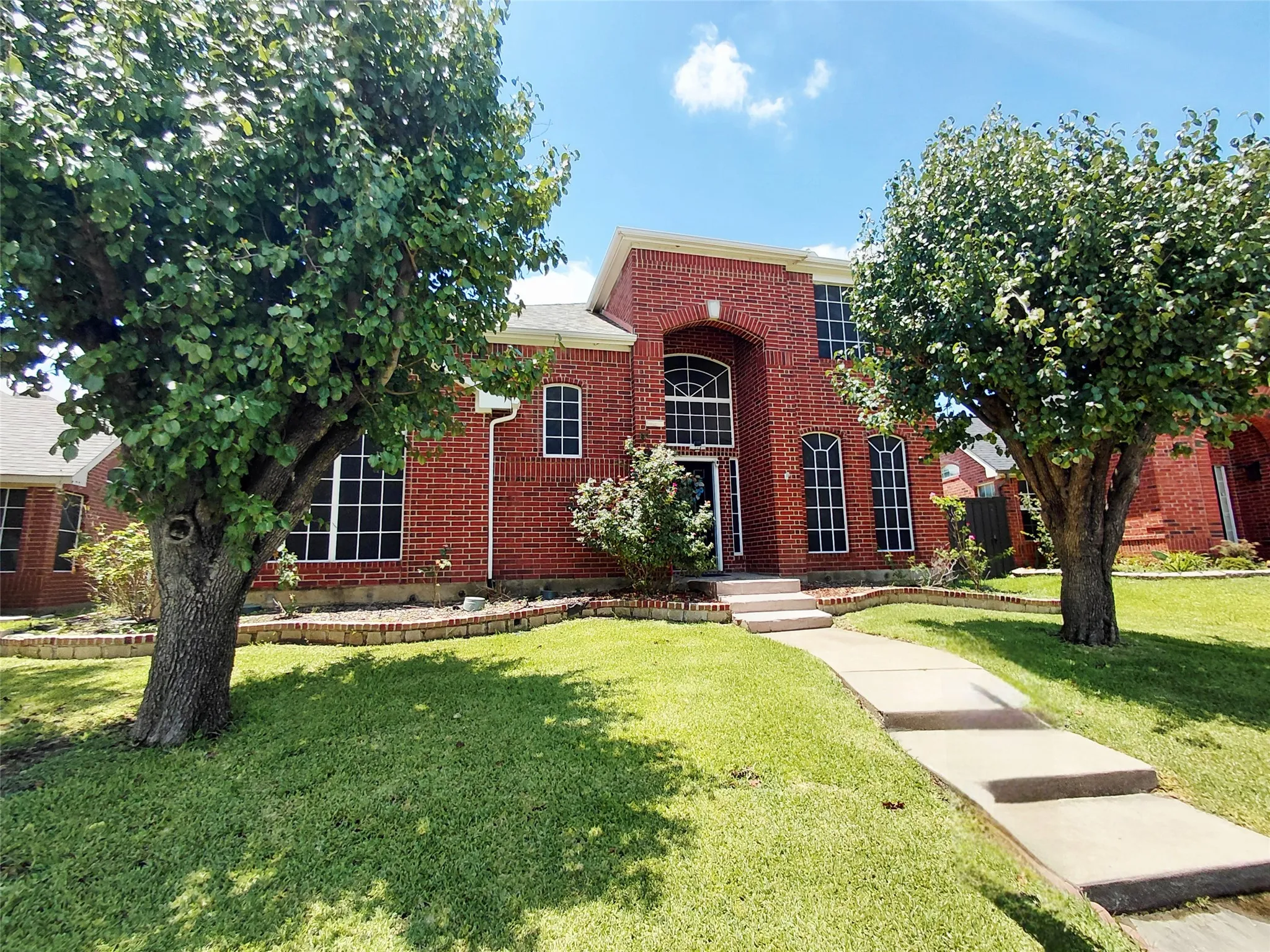 Single Family Residence For Sale in Denton County , 3613 Stockton Drive, Carrollton, Texas 75010, 4 Bedroom, 3 Bathroom, 2 Garage spaces, 2,367 Sqft, built in 1996, mls#21333220, Real Estate Agent in Carrollton, Homes For Sale in Denton county, Homes For Sale in Carrollton, Realtor in Carrollton Texas, Real Estate Brokerage Independent Realty Texas, Luminita Cordes Realtor