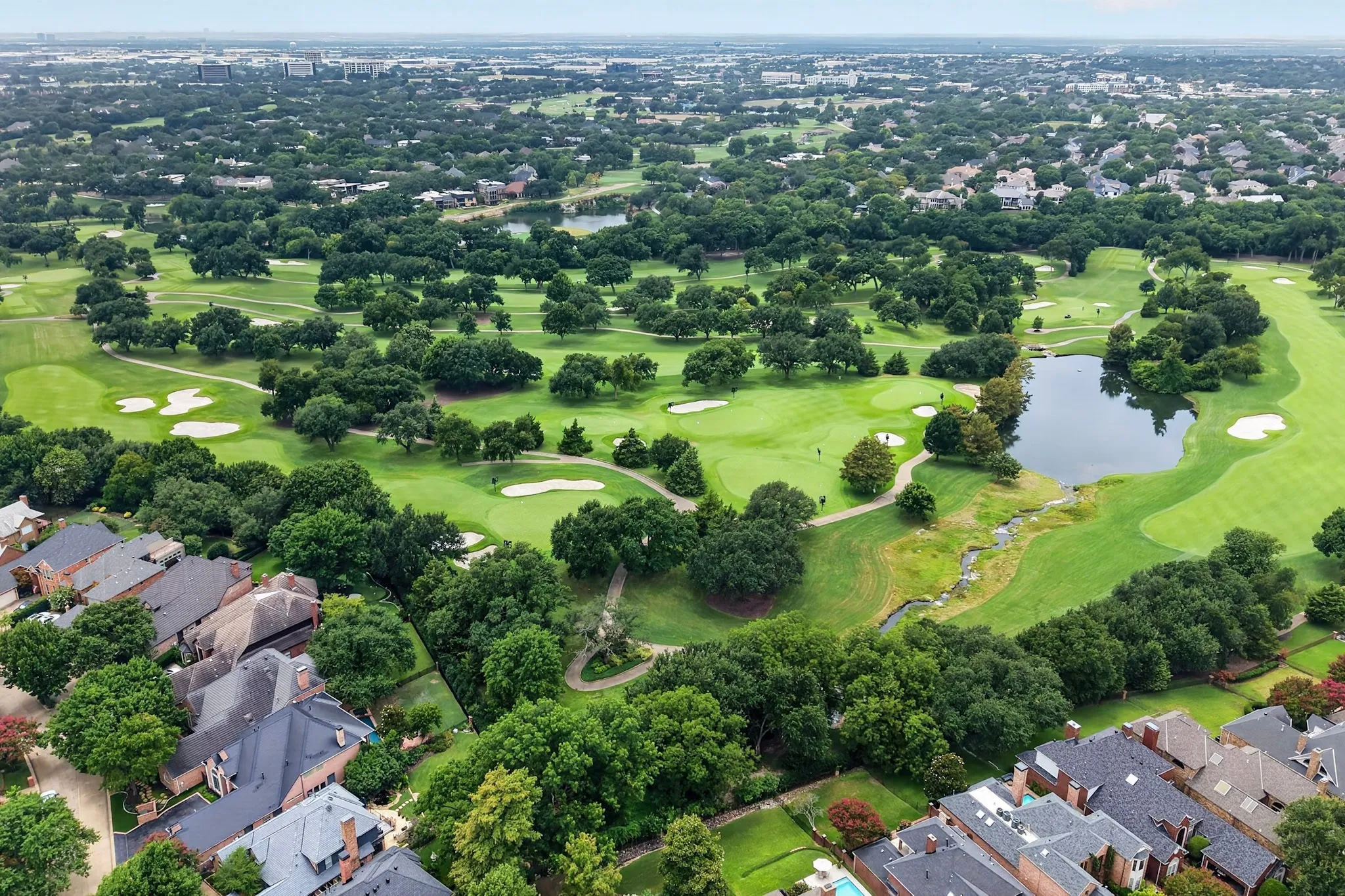 Single Family Residence For Sale in Collin County , 5434 Preston Fairways Circle, Dallas, Texas 75252, 4 Bedroom, 3 Bathroom, 2 Garage spaces, 3,249 Sqft, built in 1991, mls#21322460, Real Estate Agent in Dallas, Homes For Sale in Collin county, Homes For Sale in Dallas, Realtor in Dallas Texas, Real Estate Brokerage Independent Realty Texas, Luminita Cordes Realtor