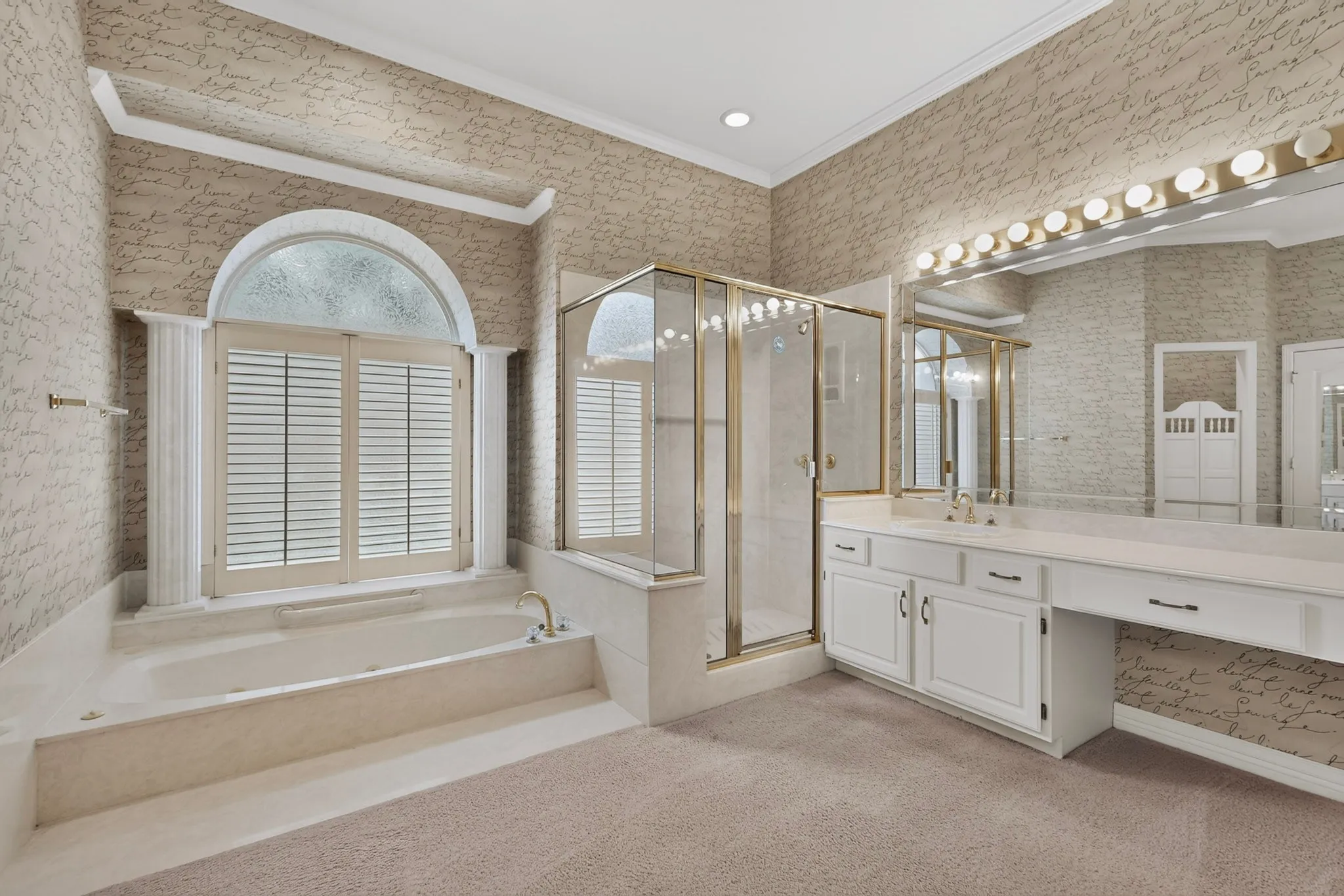 Single Family Residence For Sale in Collin County , 5434 Preston Fairways Circle, Dallas, Texas 75252, 4 Bedroom, 3 Bathroom, 2 Garage spaces, 3,249 Sqft, built in 1991, mls#21322460, Real Estate Agent in Dallas, Homes For Sale in Collin county, Homes For Sale in Dallas, Realtor in Dallas Texas, Real Estate Brokerage Independent Realty Texas, Luminita Cordes Realtor
