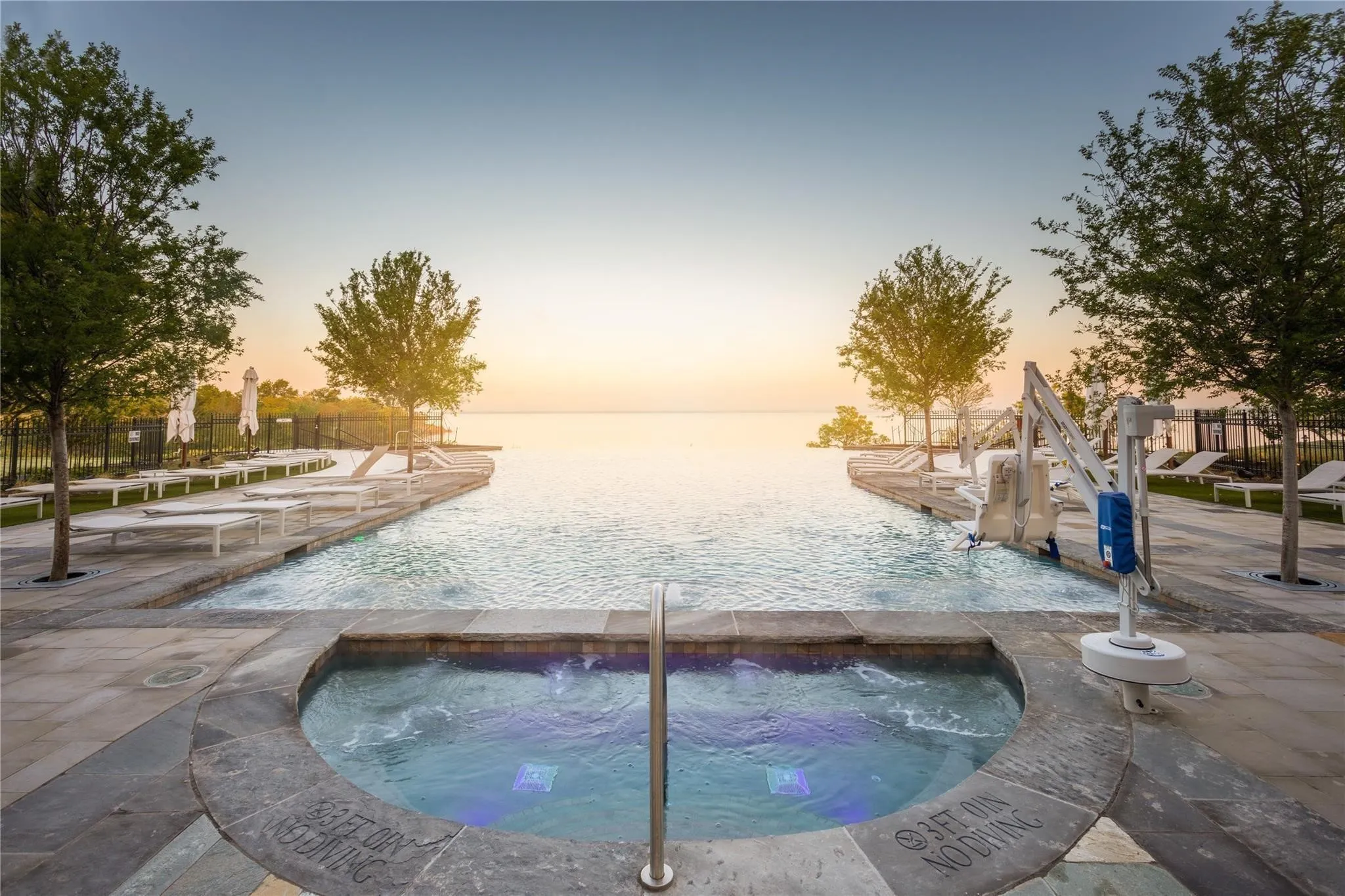 Relax and unwind while enjoying spectacular sunset views over Lake Lewisville from the community's scenic gathering areas
