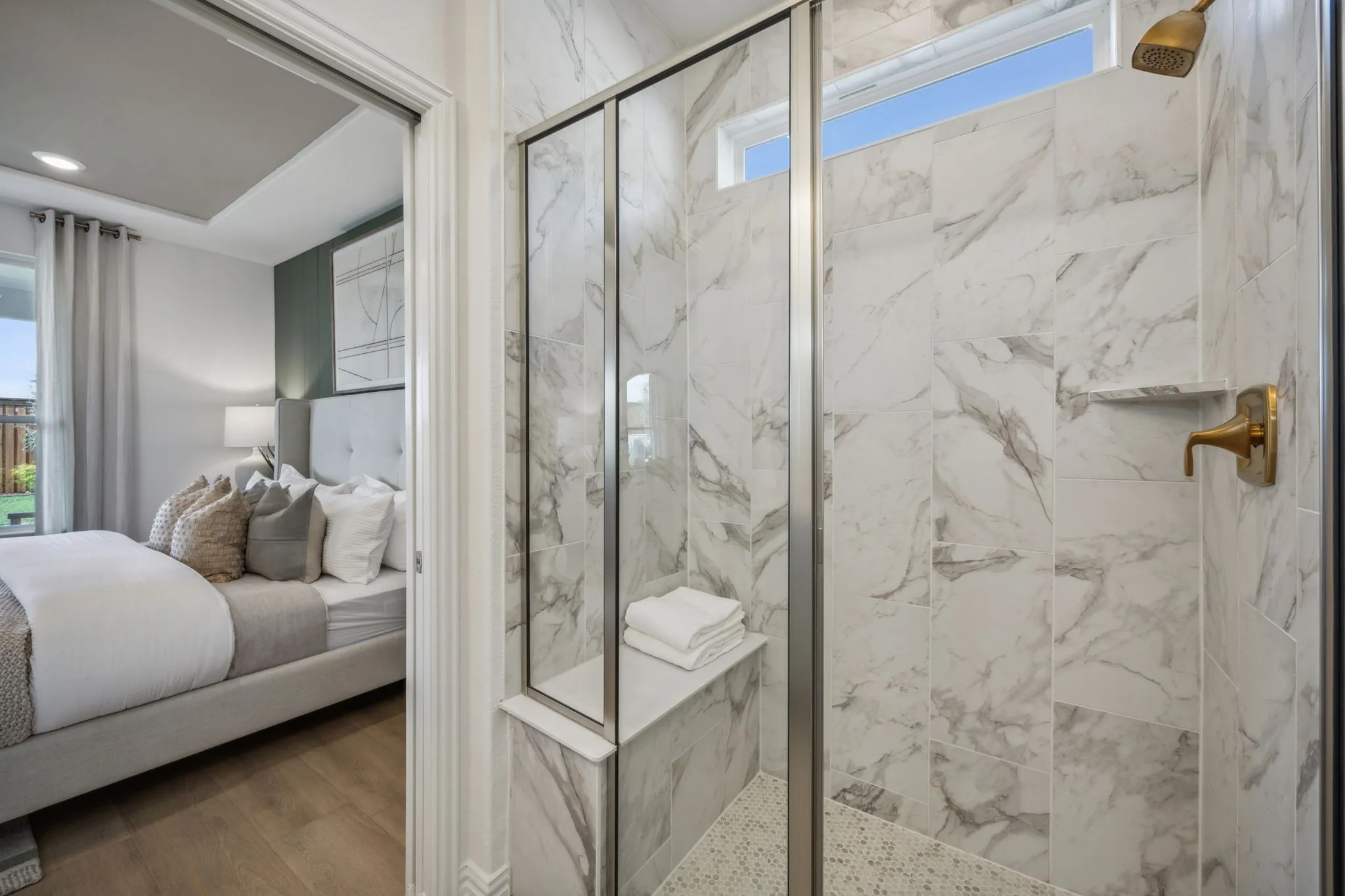*Model Representation - Owner's private bath