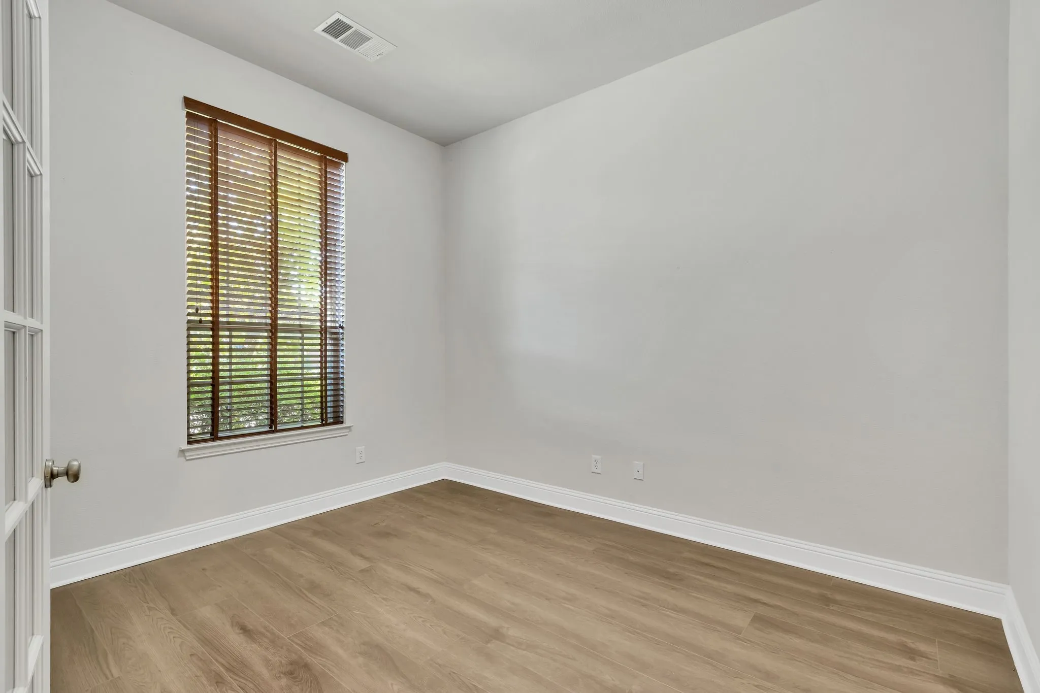 Single Family Residence For Rent in Denton County , 120 Lilypad Bend, Argyle, Texas 76226, 3 Bedroom, 3 Bathroom, 2 Garage spaces, 2,289 Sqft, built in 2013, mls#21333256, Real Estate Agent in Argyle, Homes For Rent in Denton county, Homes For Rent in Argyle, Realtor in Argyle Texas, Real Estate Brokerage Independent Realty Texas, Luminita Cordes Realtor