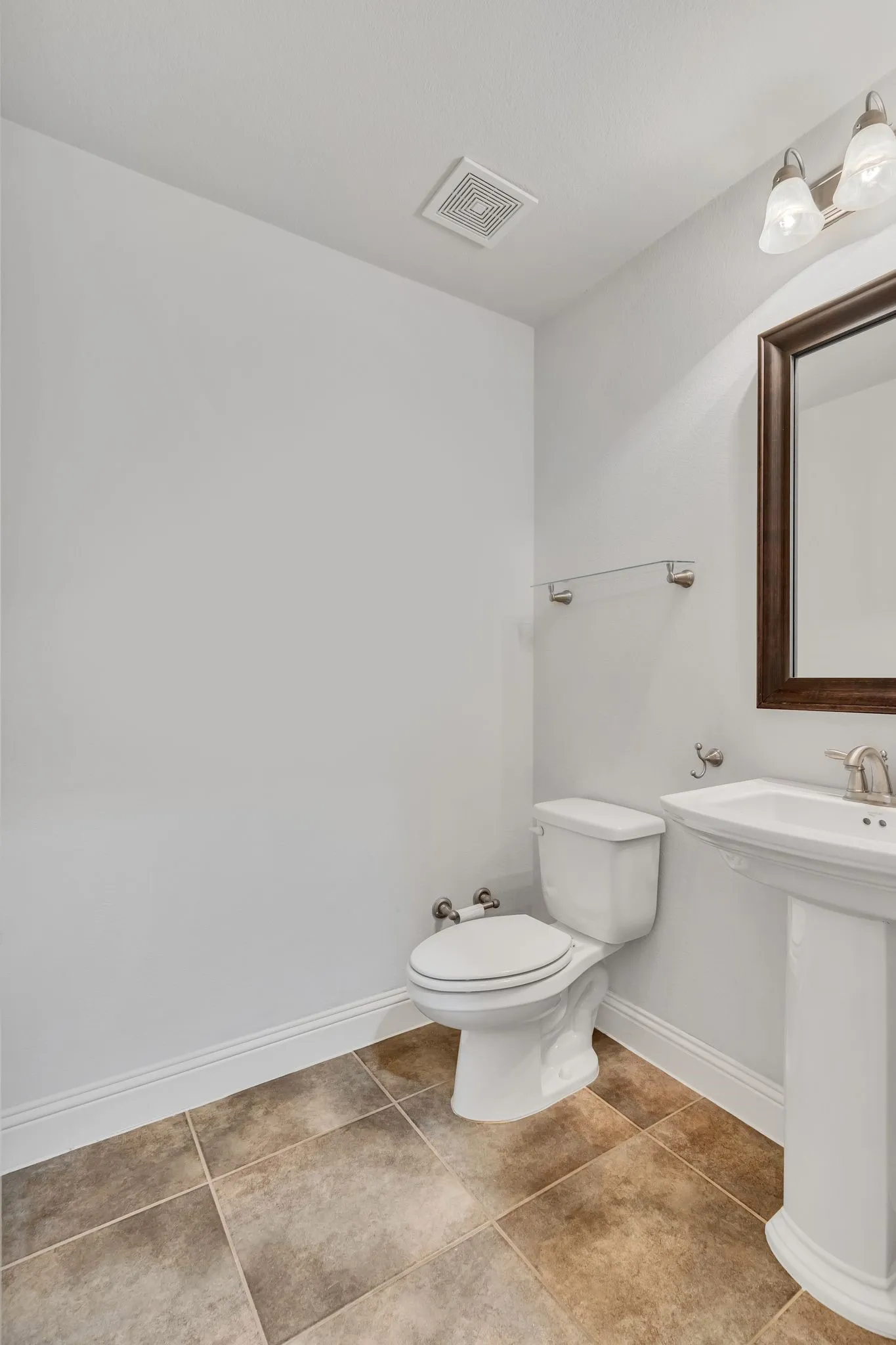 Single Family Residence For Rent in Denton County , 120 Lilypad Bend, Argyle, Texas 76226, 3 Bedroom, 3 Bathroom, 2 Garage spaces, 2,289 Sqft, built in 2013, mls#21333256, Real Estate Agent in Argyle, Homes For Rent in Denton county, Homes For Rent in Argyle, Realtor in Argyle Texas, Real Estate Brokerage Independent Realty Texas, Luminita Cordes Realtor
