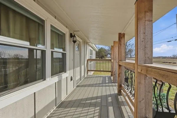 Single Family Residence For Rent in Hopkins County , 108 Reservoir Street, Sulphur Springs, Texas 75482, 3 Bedroom, 3 Bathroom, Garage spaces, 1,392 Sqft, built in 1952, mls#21333257, Real Estate Agent in Sulphur Springs, Homes For Rent in Hopkins county, Homes For Rent in Sulphur Springs, Realtor in Sulphur Springs Texas, Real Estate Brokerage Independent Realty Texas, Luminita Cordes Realtor