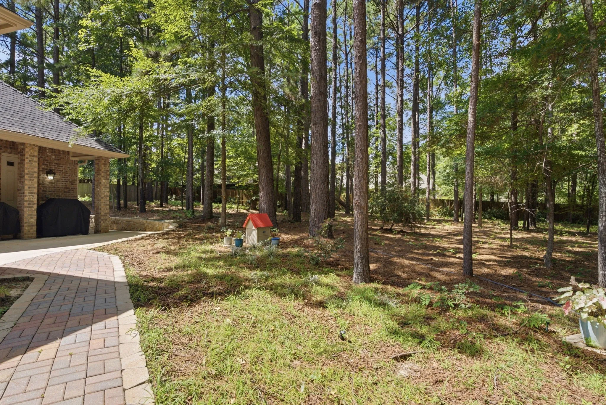 2 grills remain, connected to natural gas lines