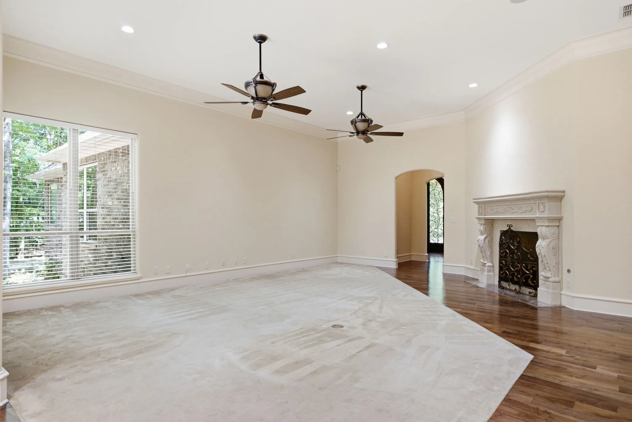Single Family Residence For Sale in Smith County , 2030 Equestrian Lane, Tyler, Texas 75703, 4 Bedroom, 5 Bathroom, 3 Garage spaces, 4,811 Sqft, built in 2008, mls#21333260, Real Estate Agent in Tyler, Homes For Sale in Smith county, Homes For Sale in Tyler, Realtor in Tyler Texas, Real Estate Brokerage Independent Realty Texas, Luminita Cordes Realtor