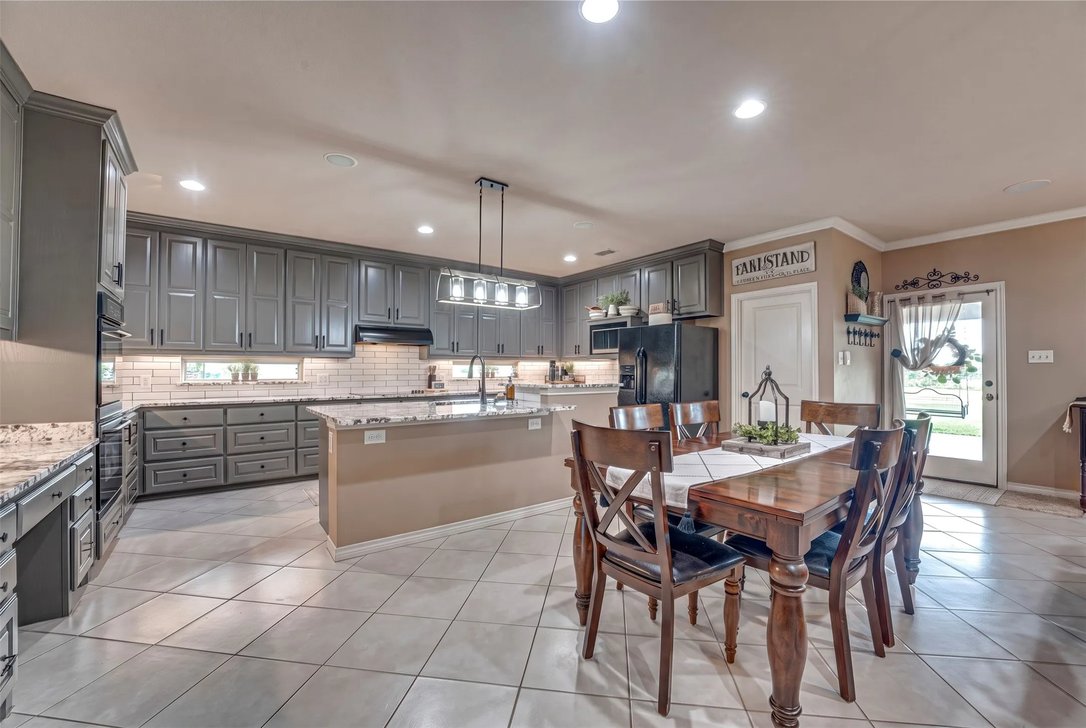 Single Family Residence For Sale in Rockwall County , 1155 Boase Way, Royse City, Texas 75189, 3 Bedroom, 3 Bathroom, 4 Garage spaces, 2,340 Sqft, built in 2005, mls#21332573, Real Estate Agent in Royse City, Homes For Sale in Rockwall county, Homes For Sale in Royse City, Realtor in Royse City Texas, Real Estate Brokerage Independent Realty Texas, Luminita Cordes Realtor