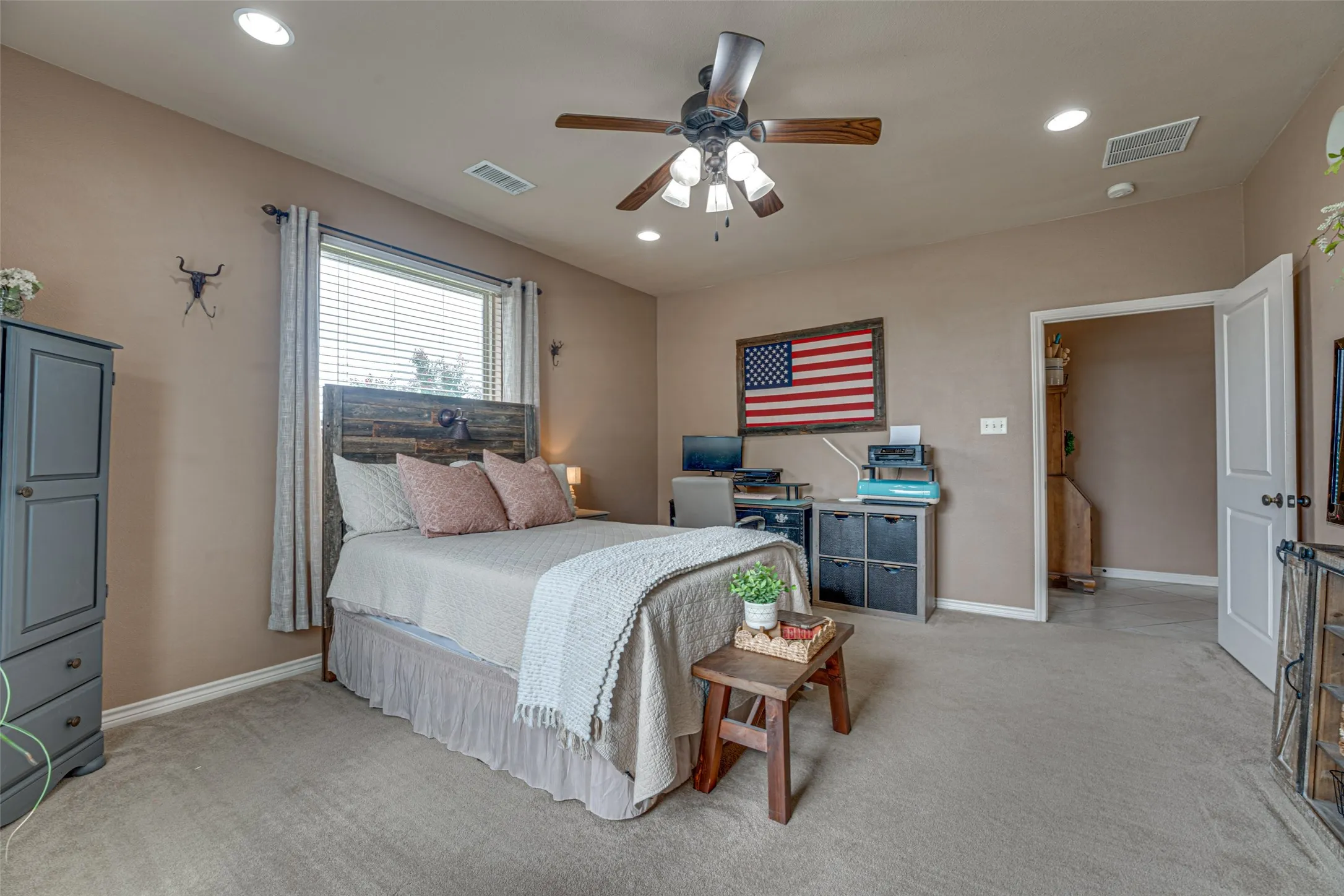 Single Family Residence For Sale in Rockwall County , 1155 Boase Way, Royse City, Texas 75189, 3 Bedroom, 3 Bathroom, 4 Garage spaces, 2,340 Sqft, built in 2005, mls#21332573, Real Estate Agent in Royse City, Homes For Sale in Rockwall county, Homes For Sale in Royse City, Realtor in Royse City Texas, Real Estate Brokerage Independent Realty Texas, Luminita Cordes Realtor