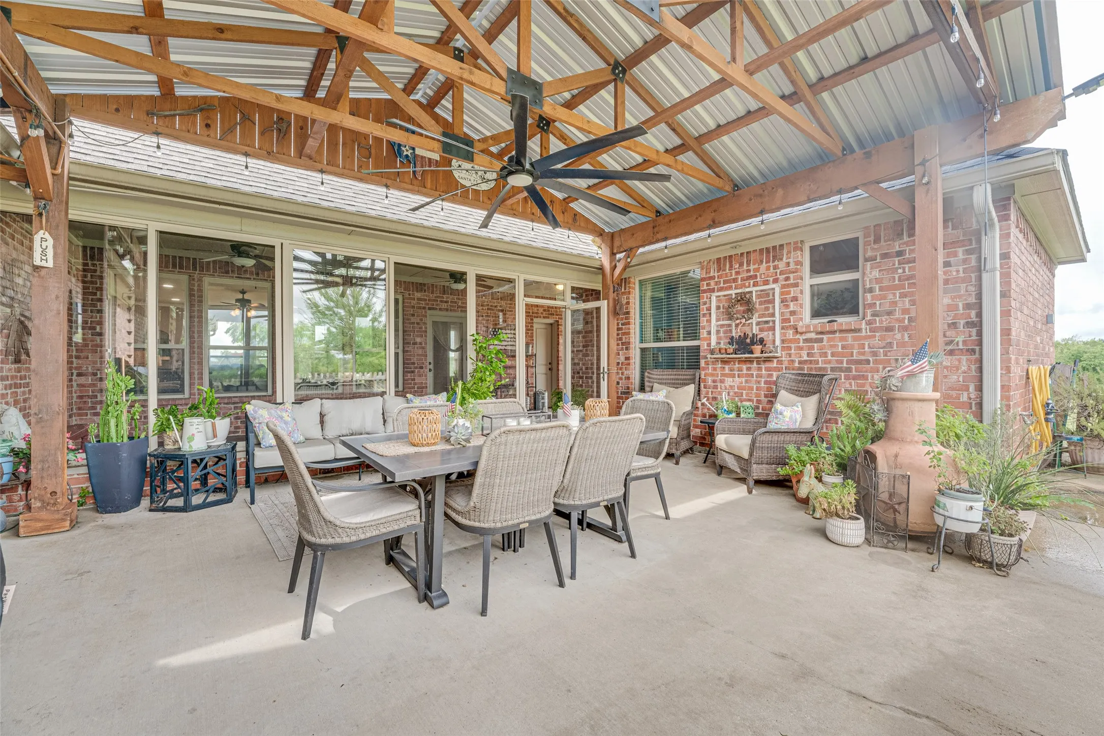 Single Family Residence For Sale in Rockwall County , 1155 Boase Way, Royse City, Texas 75189, 3 Bedroom, 3 Bathroom, 4 Garage spaces, 2,340 Sqft, built in 2005, mls#21332573, Real Estate Agent in Royse City, Homes For Sale in Rockwall county, Homes For Sale in Royse City, Realtor in Royse City Texas, Real Estate Brokerage Independent Realty Texas, Luminita Cordes Realtor